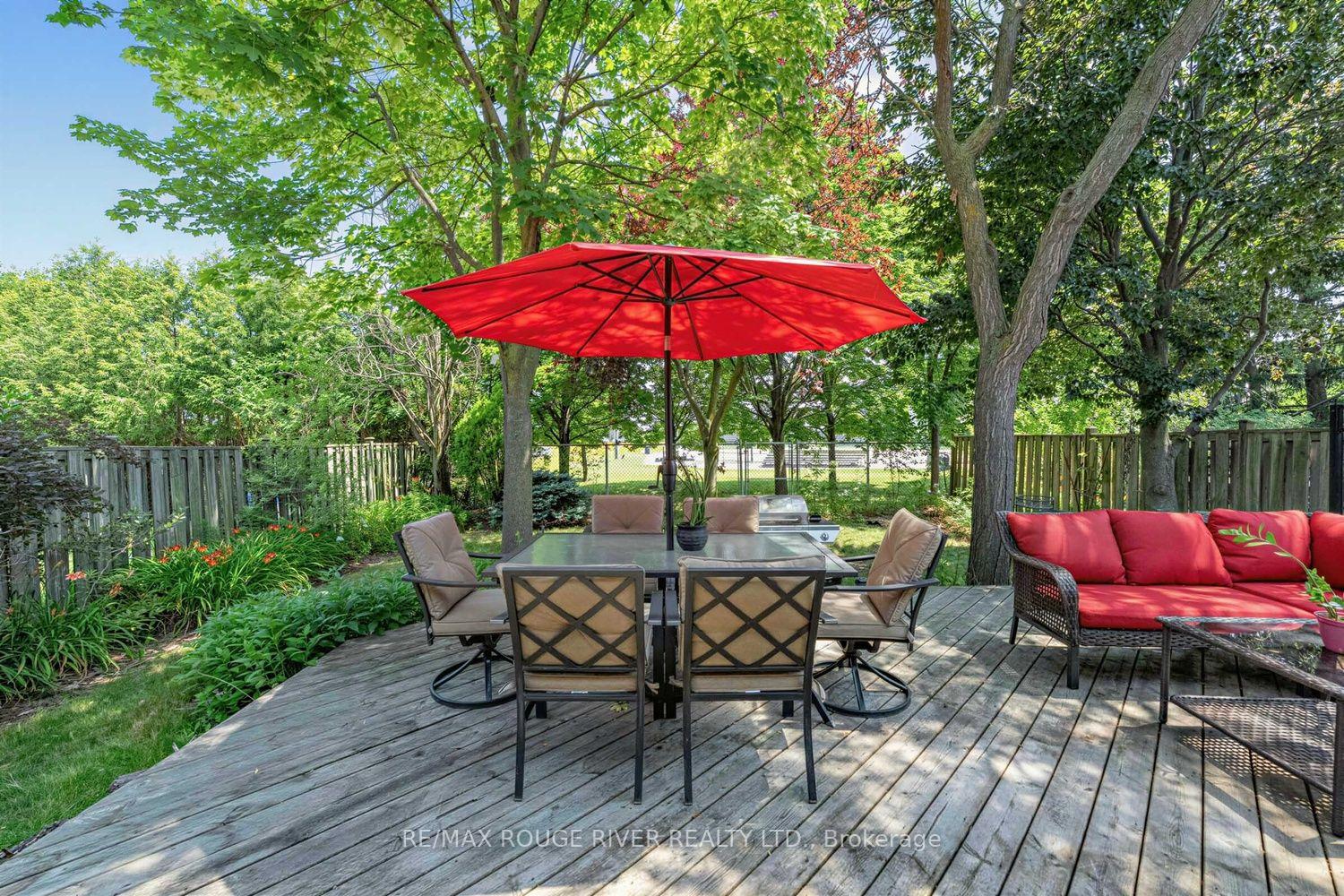 Photo 33 of 36 Nimrod Crescent, Brampton, Westgate — HOMEH