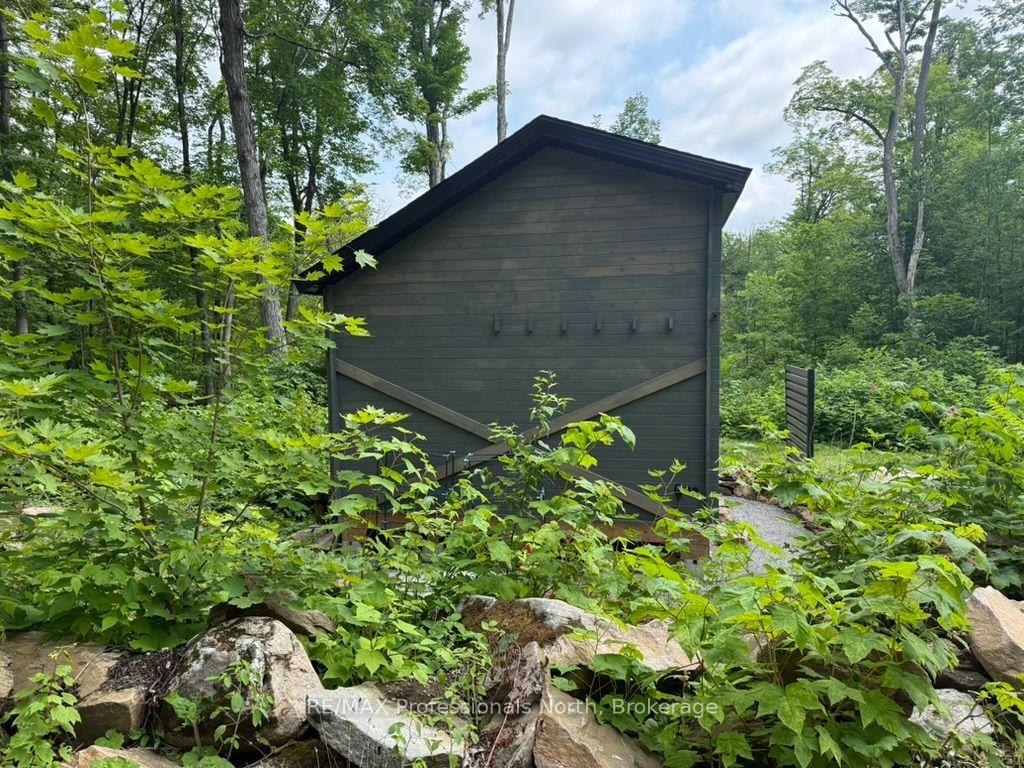 Photo 8 of 1035 Hearts Content Drive, Highlands East, Glamorgan — HOMEH