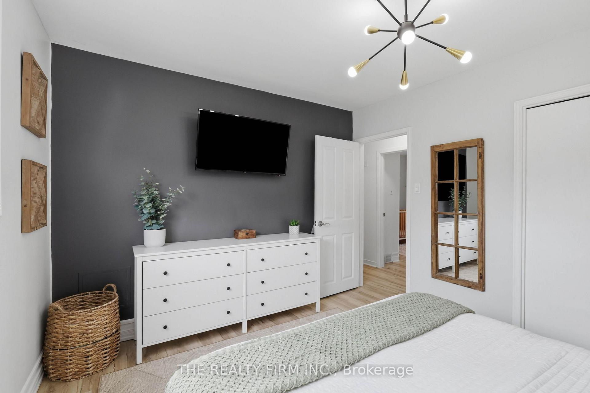 Photo 12 of 162 Oakwood Drive, Thames Centre, Dorchester — HOMEH