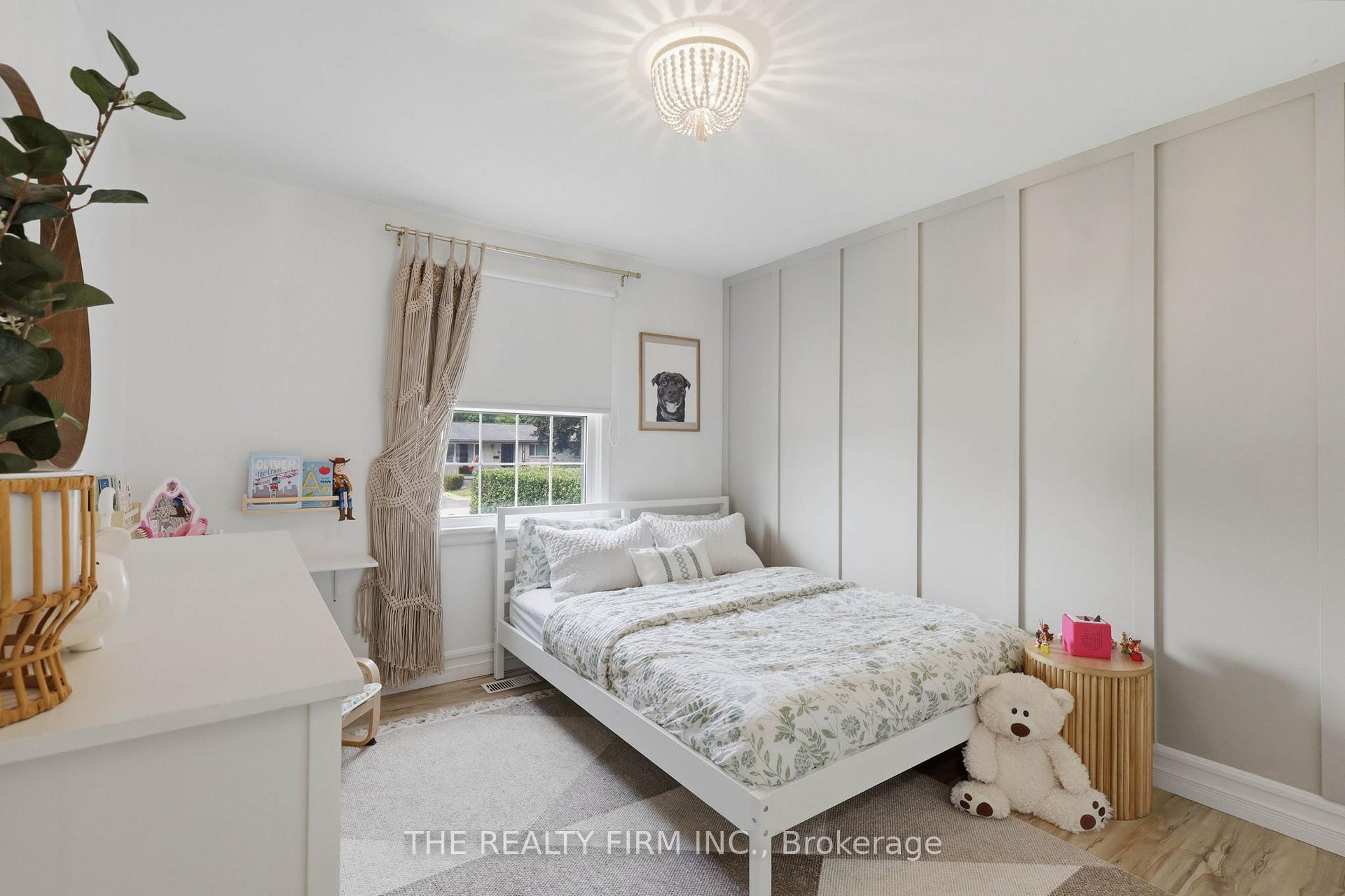 Photo 13 of 162 Oakwood Drive, Thames Centre, Dorchester — HOMEH