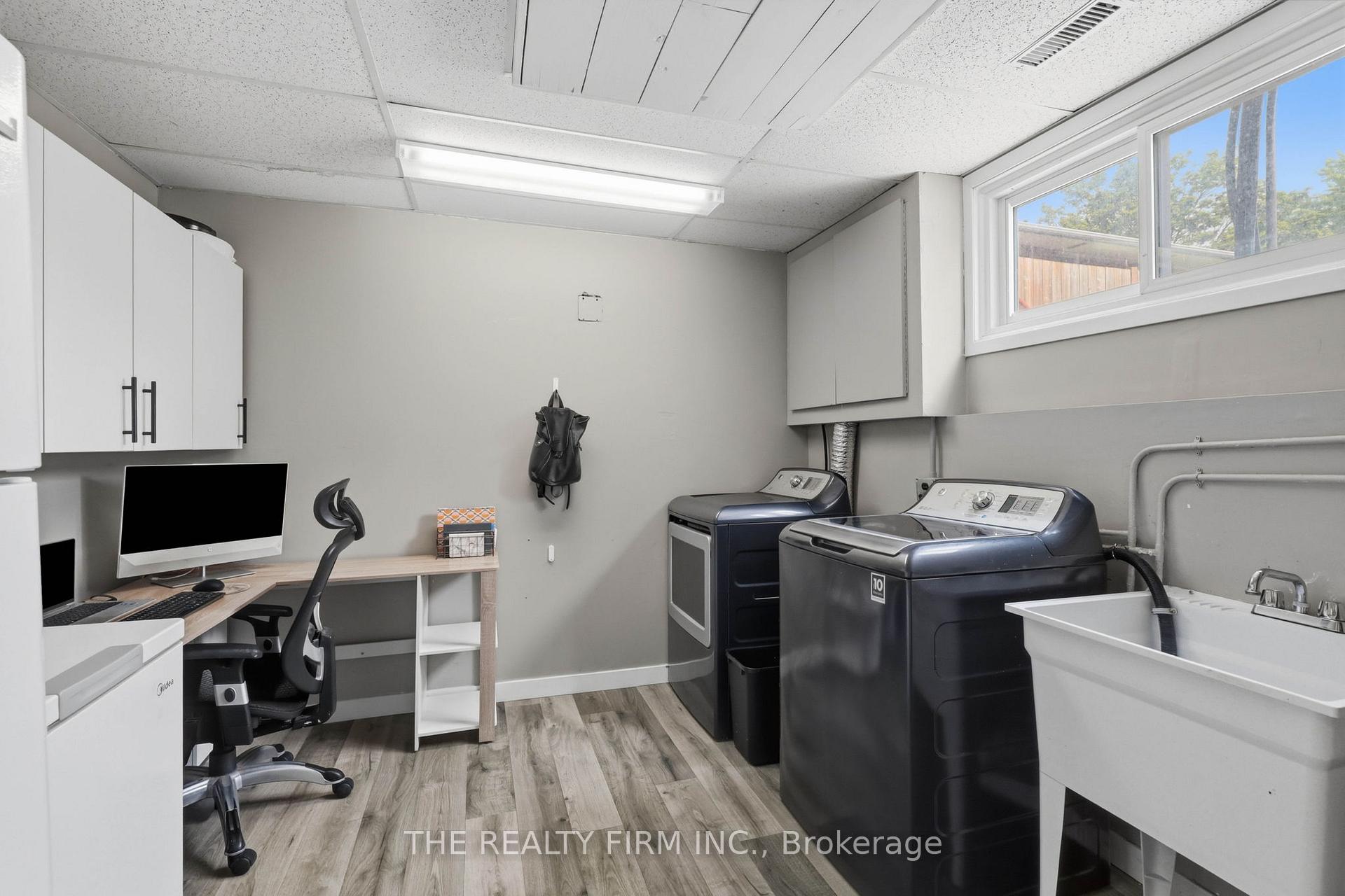 Photo 20 of 162 Oakwood Drive, Thames Centre, Dorchester — HOMEH