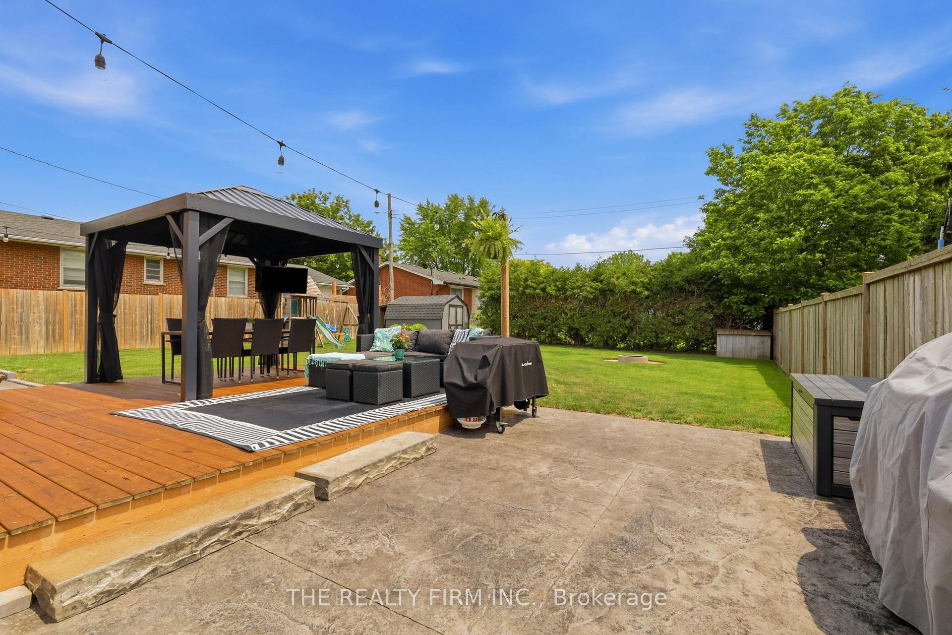 Photo 23 of 162 Oakwood Drive, Thames Centre, Dorchester — HOMEH