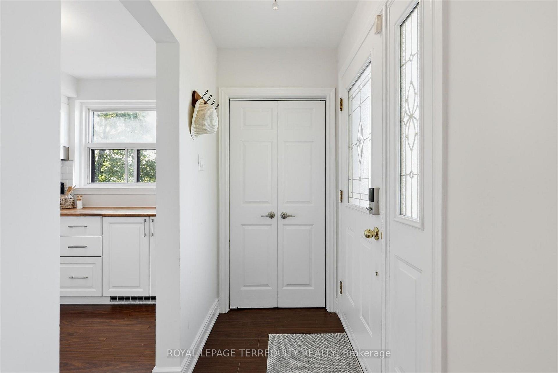 Photo 5 of 89 Benjamin Boulevard, Scarborough, Kennedy Park — HOMEH