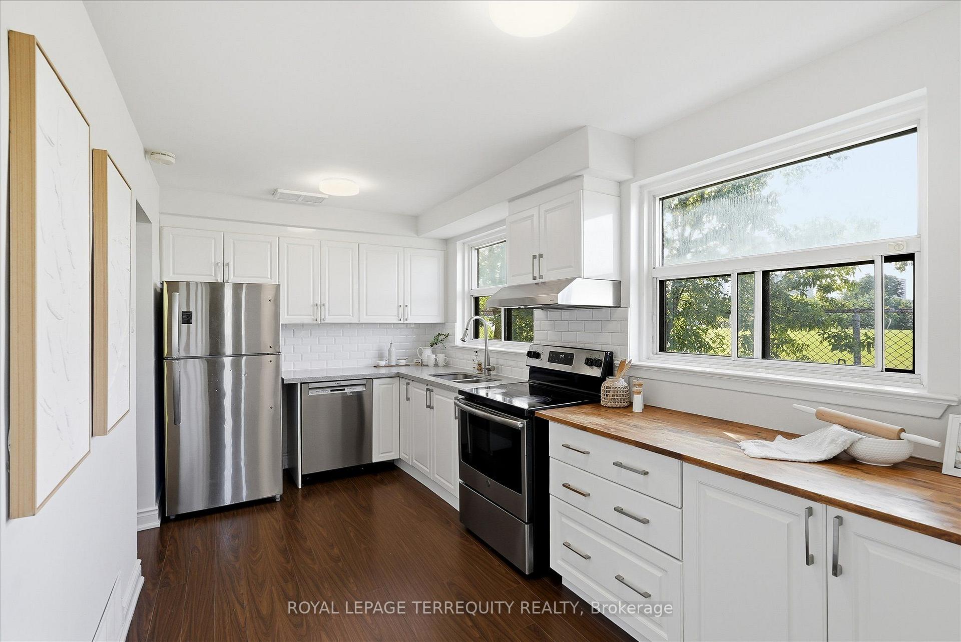 Photo 15 of 89 Benjamin Boulevard, Scarborough, Kennedy Park — HOMEH