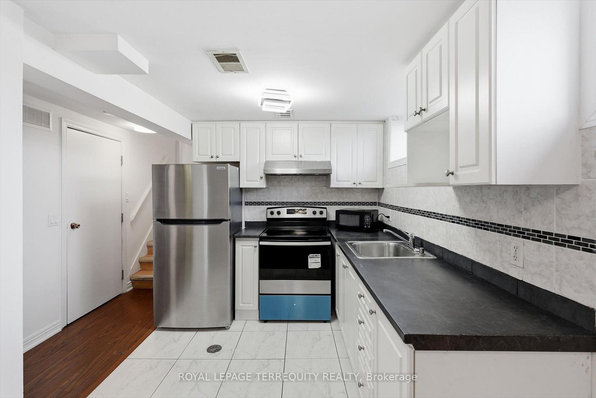 Photo 32 of 89 Benjamin Boulevard, Scarborough, Kennedy Park — HOMEH