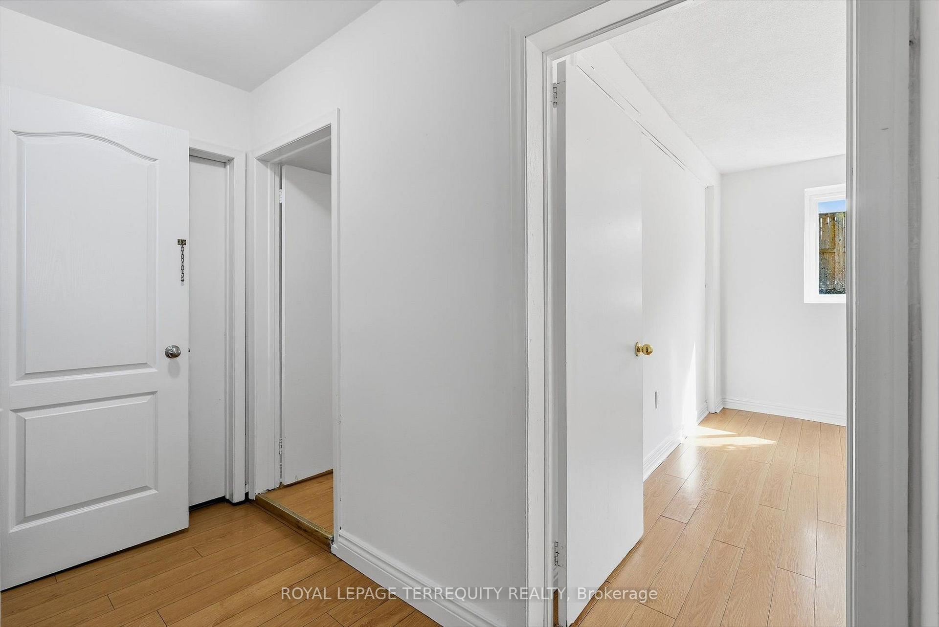 Photo 38 of 89 Benjamin Boulevard, Scarborough, Kennedy Park — HOMEH