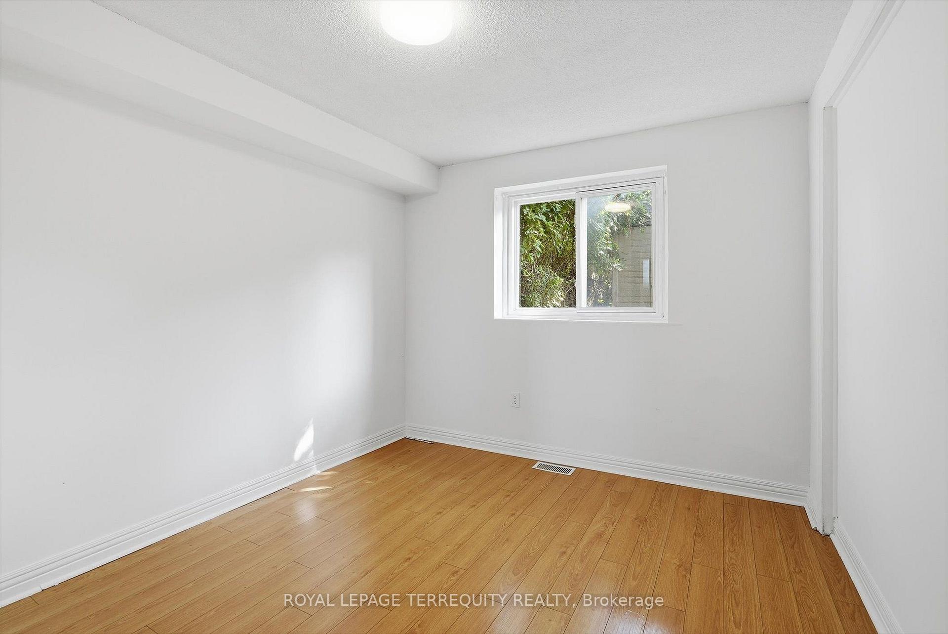 Photo 40 of 89 Benjamin Boulevard, Scarborough, Kennedy Park — HOMEH