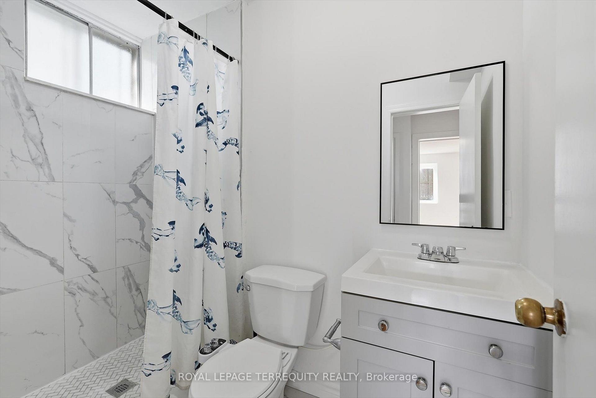 Photo 41 of 89 Benjamin Boulevard, Scarborough, Kennedy Park — HOMEH