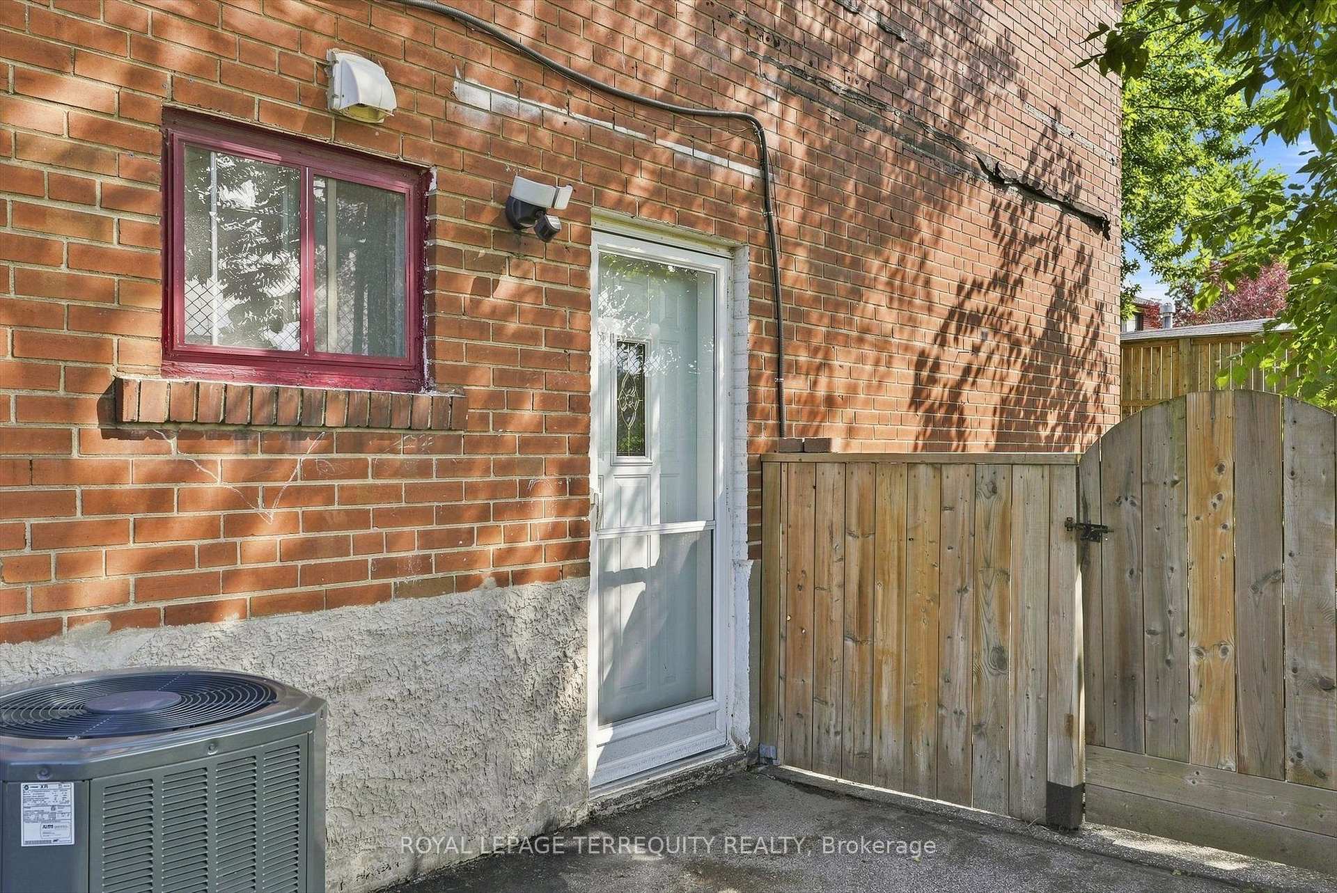 Photo 45 of 89 Benjamin Boulevard, Scarborough, Kennedy Park — HOMEH