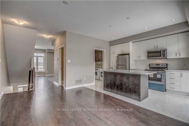 Photo 5 of 3106 Postridge Drive, Oakville, Joshua Meadows — HOMEH