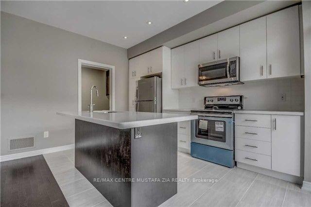 Photo 6 of 3106 Postridge Drive, Oakville, Joshua Meadows — HOMEH