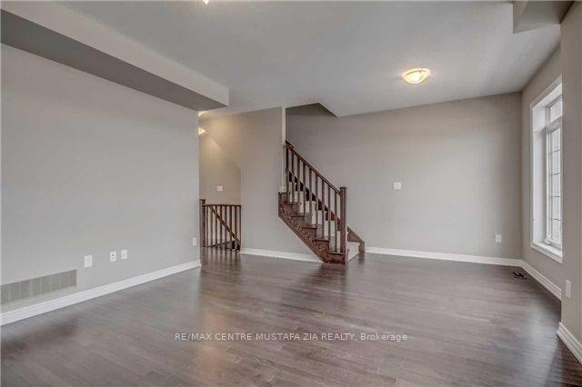 Photo 11 of 3106 Postridge Drive, Oakville, Joshua Meadows — HOMEH