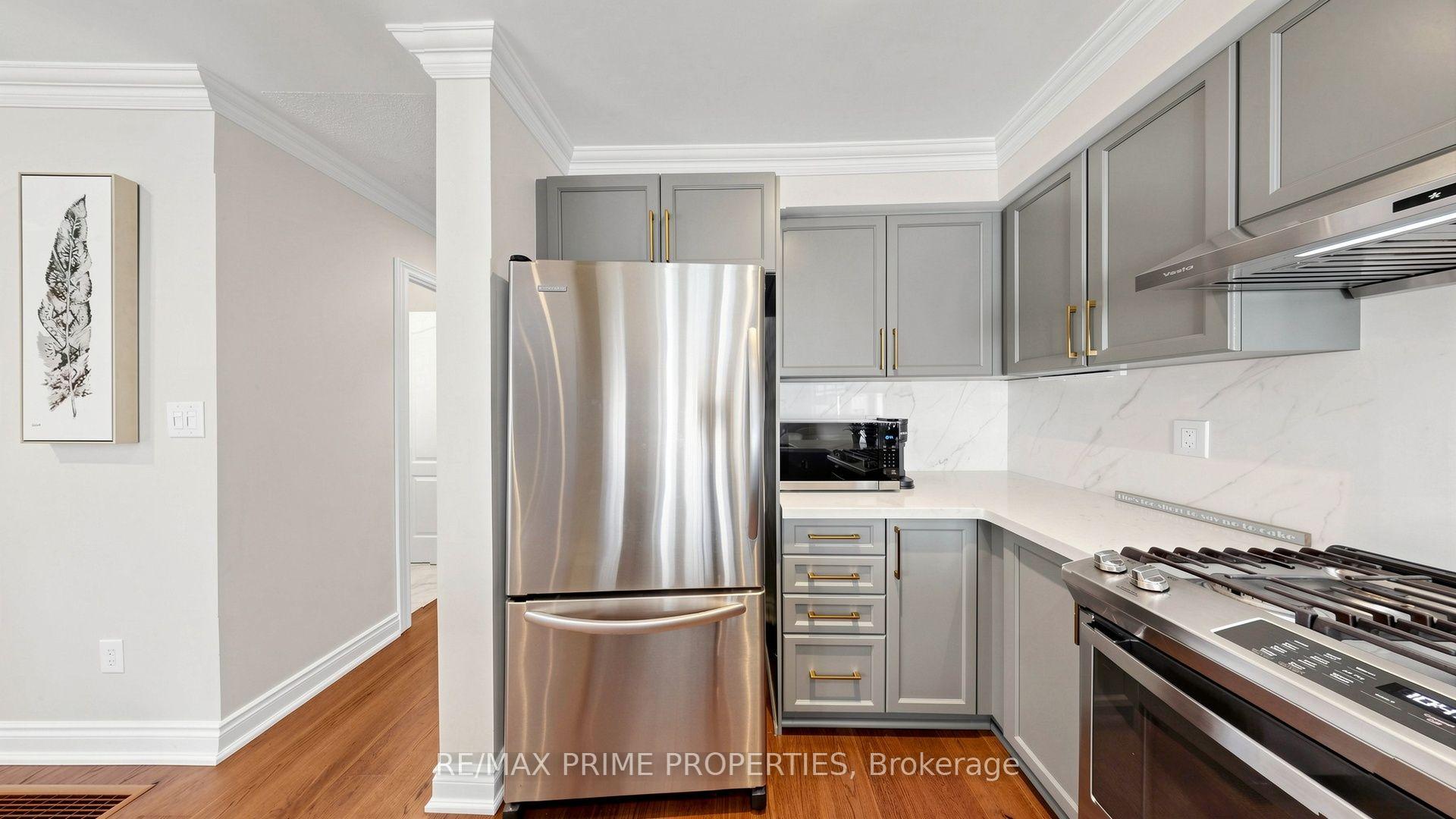 Photo 8 of 499 White's Hill Avenue, Markham, Cornell — HOMEH