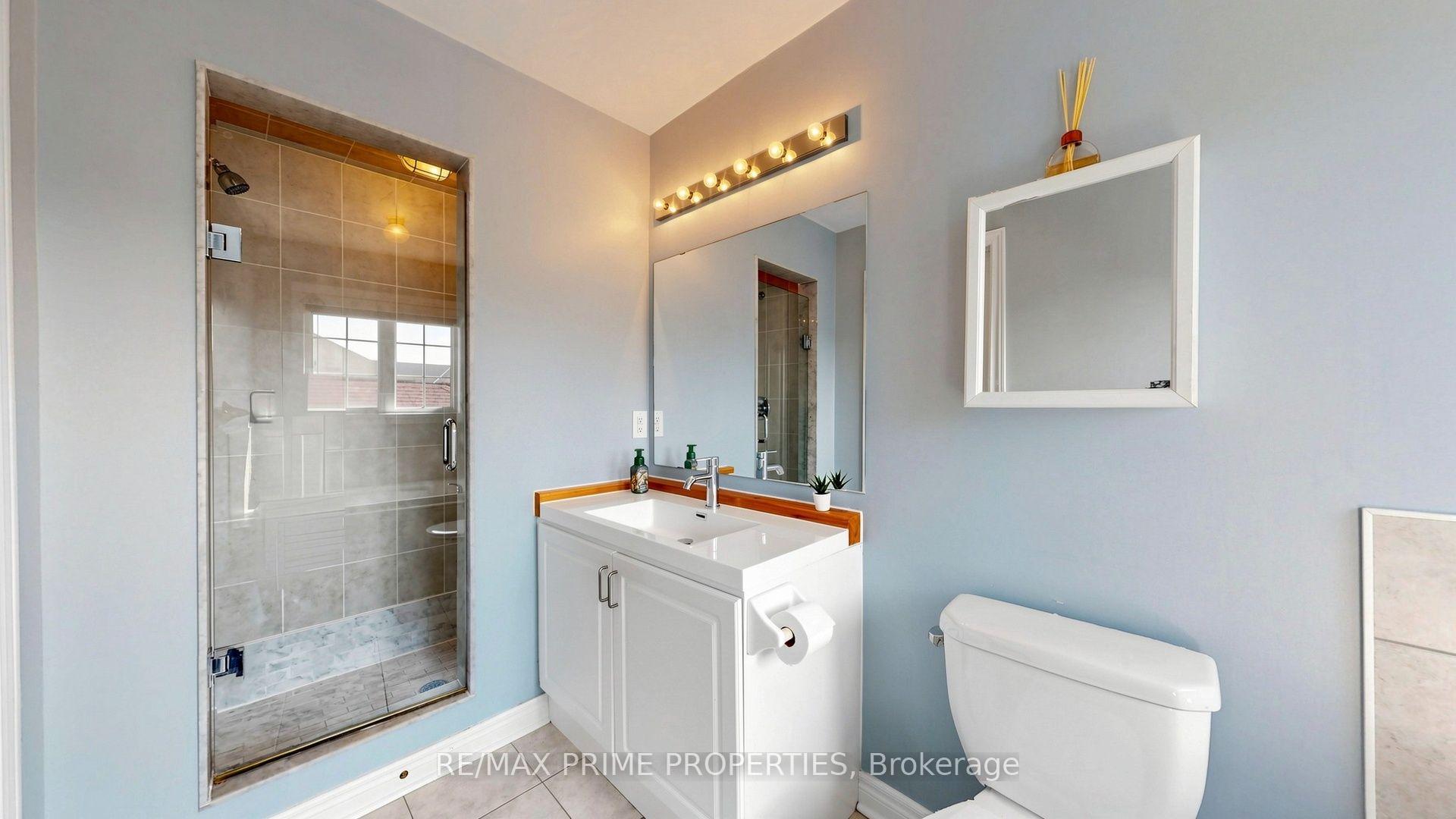 Photo 24 of 499 White's Hill Avenue, Markham, Cornell — HOMEH