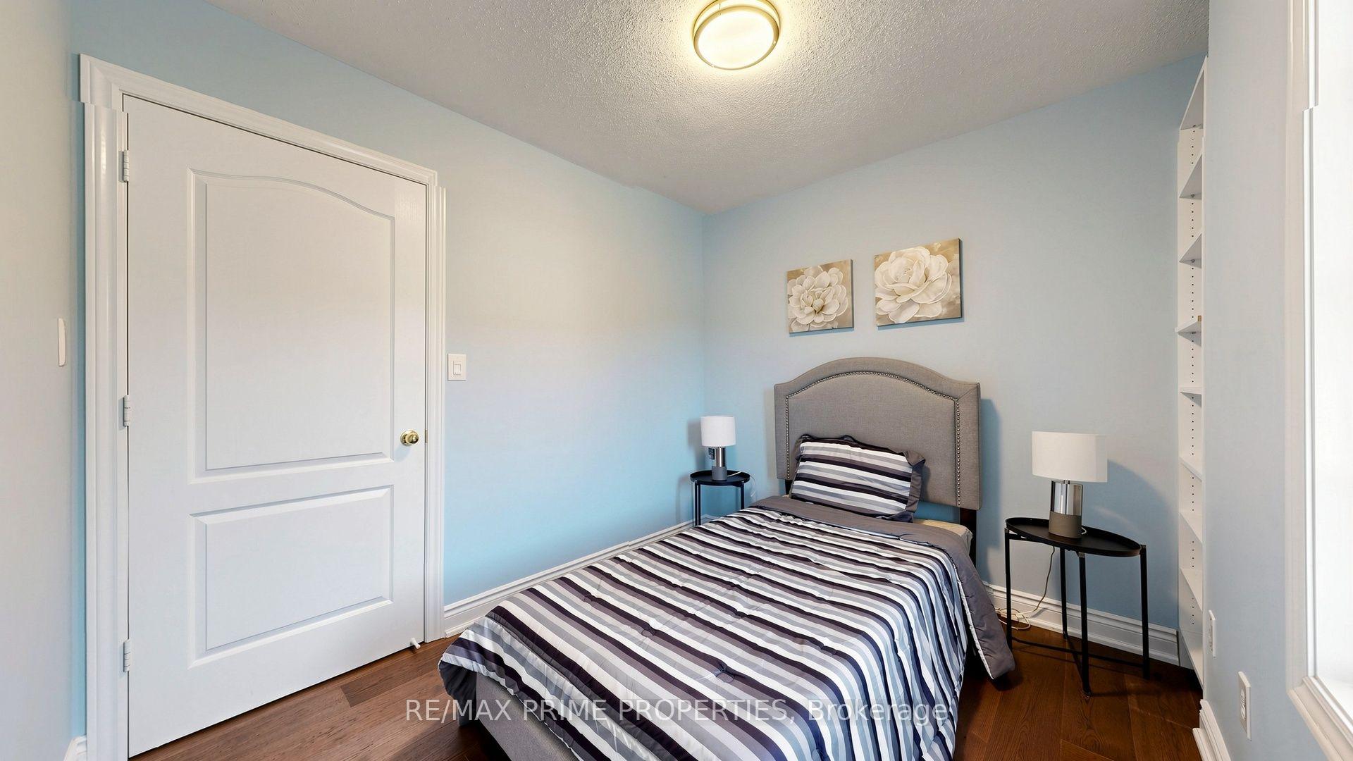 Photo 26 of 499 White's Hill Avenue, Markham, Cornell — HOMEH