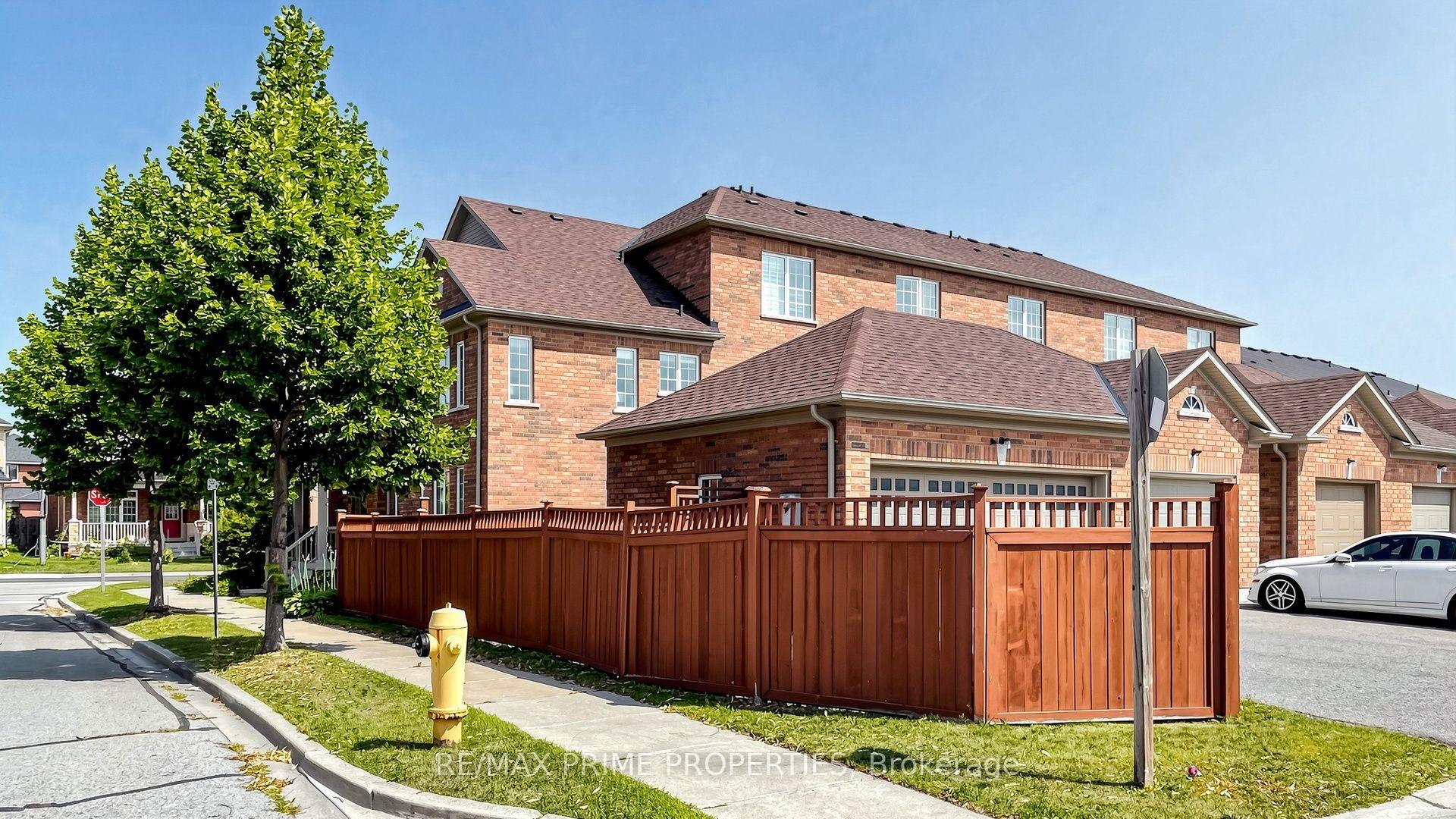 Photo 33 of 499 White's Hill Avenue, Markham, Cornell — HOMEH