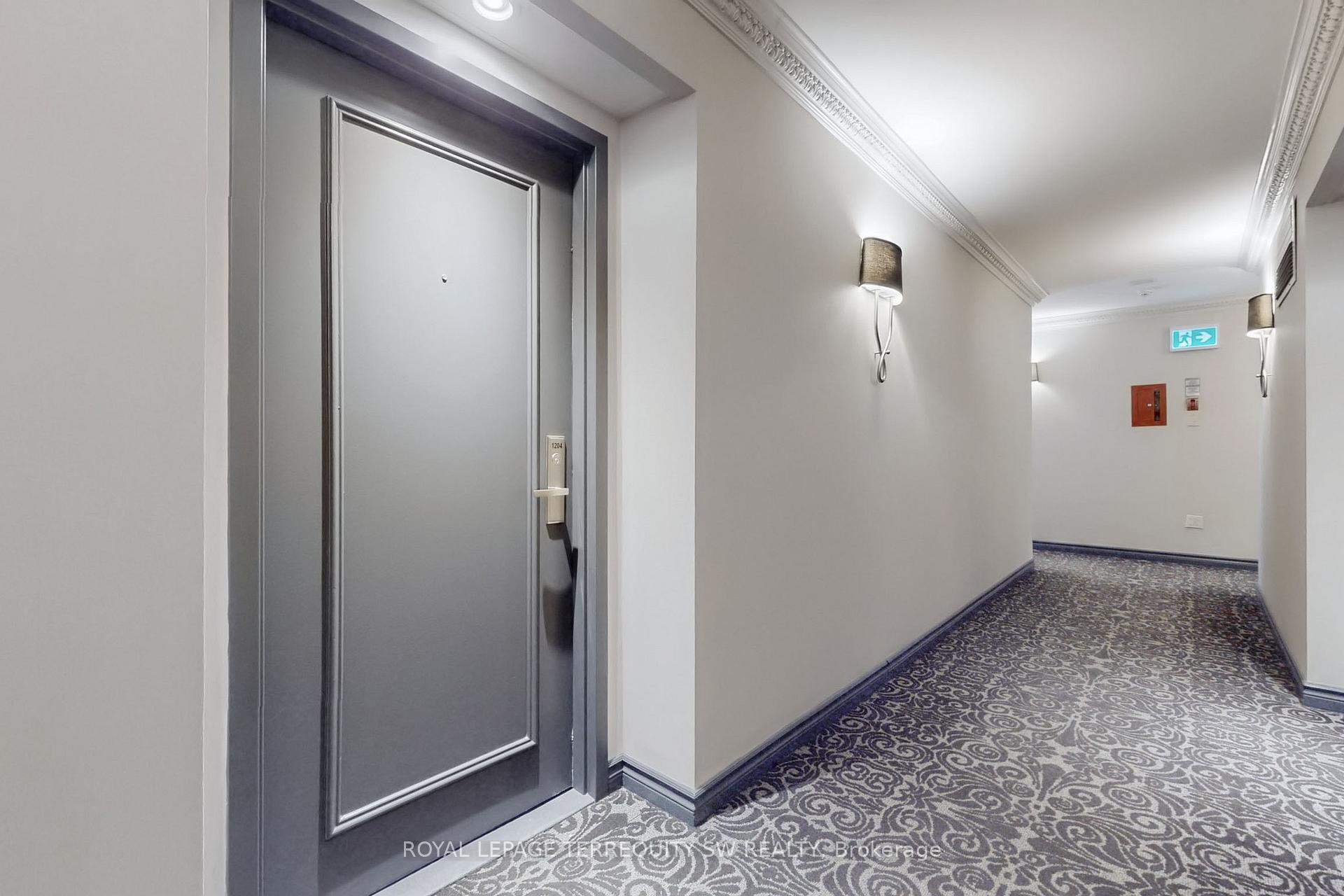 Photo 3 of Unit 2001, 71 Simcoe Street, Toronto, Bay Street Corridor — HOMEH