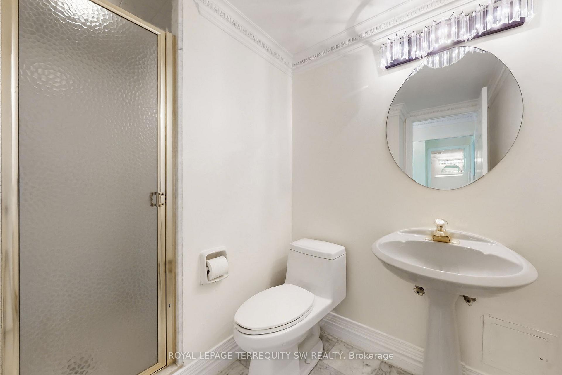 Photo 29 of Unit 2001, 71 Simcoe Street, Toronto, Bay Street Corridor — HOMEH