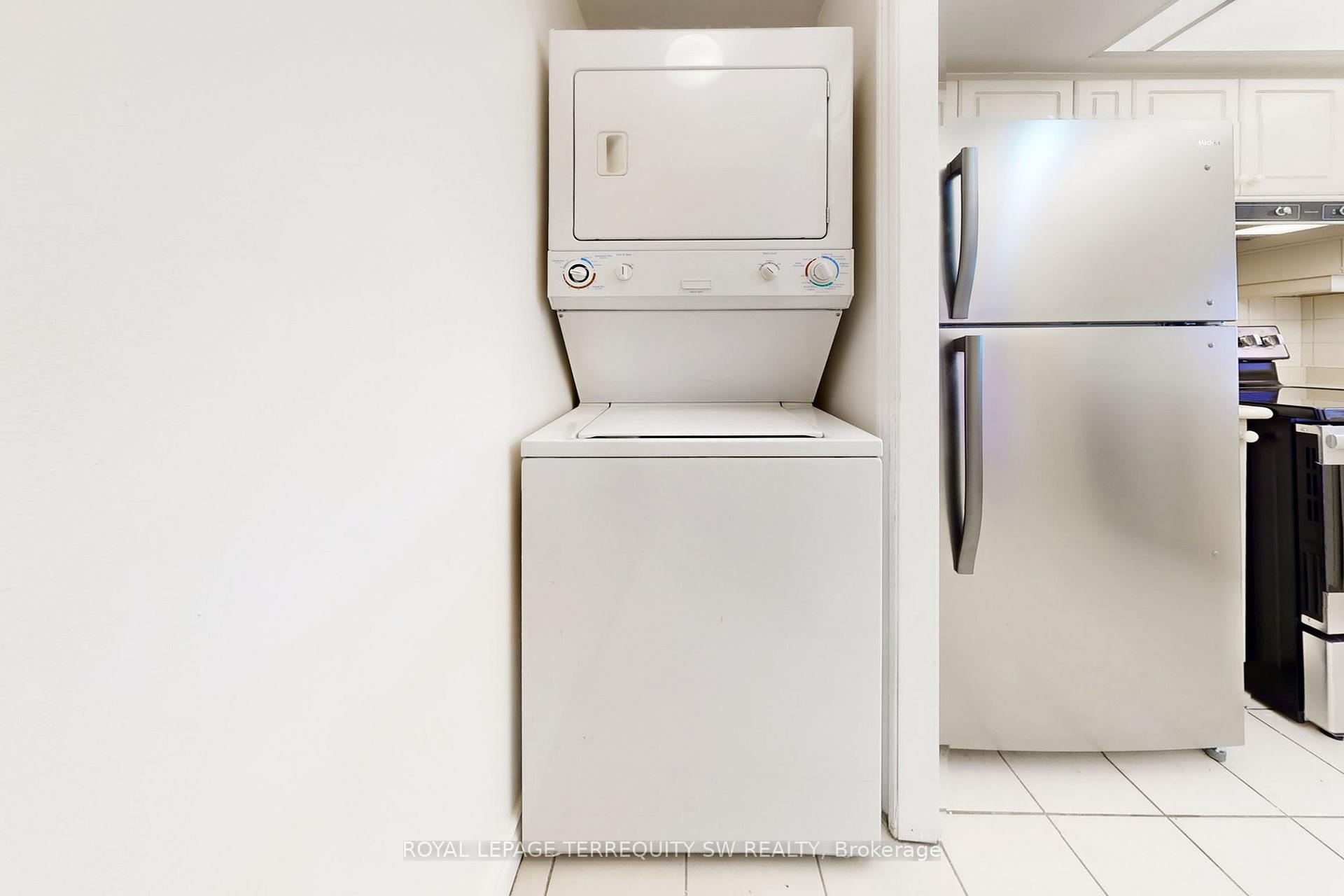 Photo 30 of Unit 2001, 71 Simcoe Street, Toronto, Bay Street Corridor — HOMEH