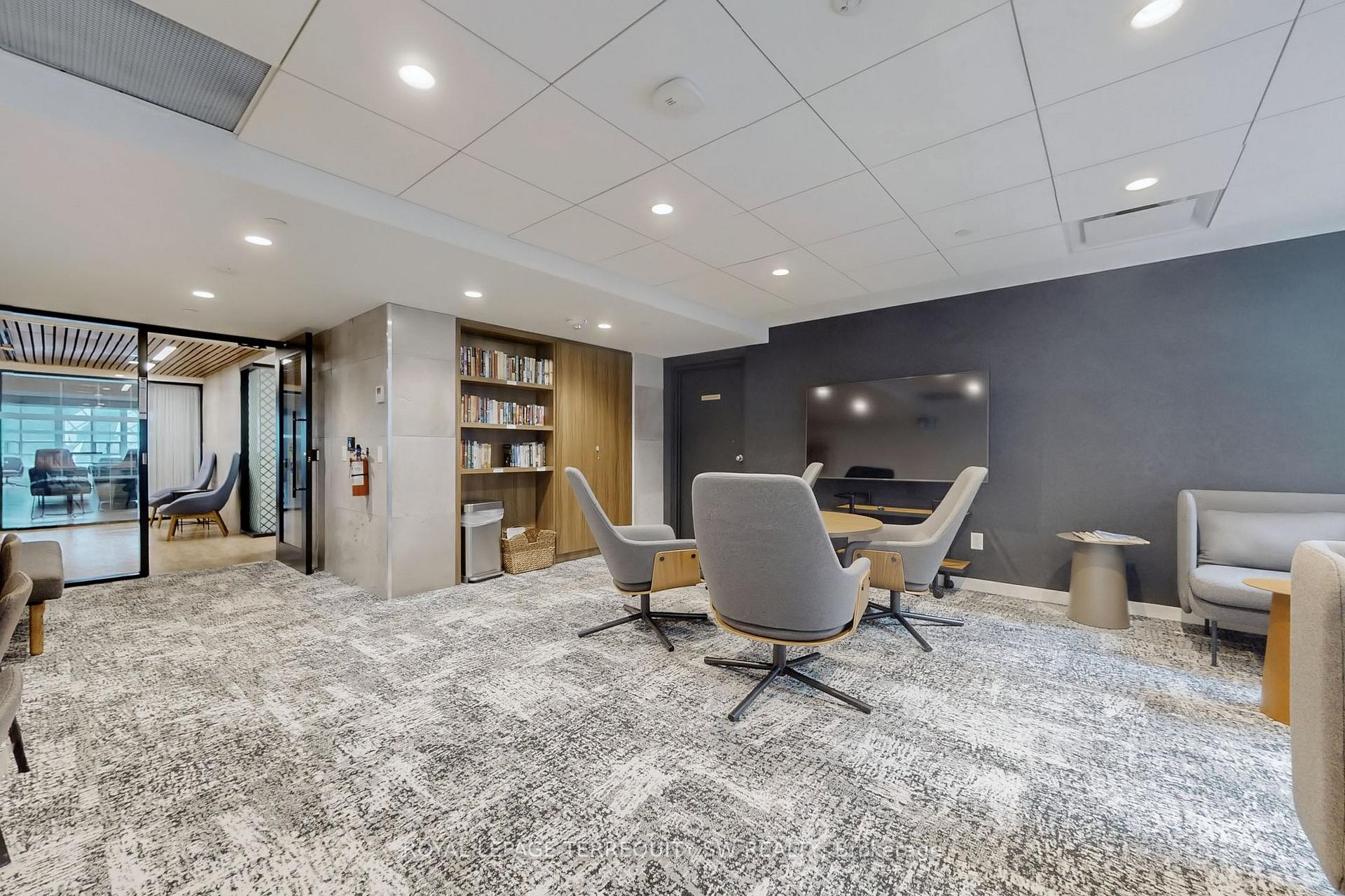 Photo 33 of Unit 2001, 71 Simcoe Street, Toronto, Bay Street Corridor — HOMEH