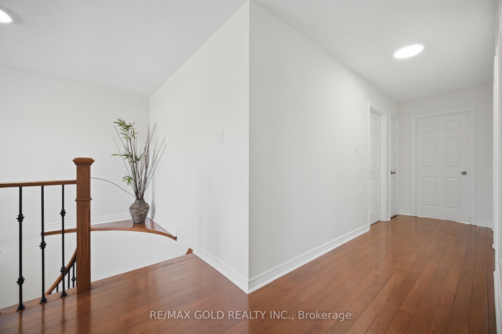 Photo 20 of 32 Ness Road, Brampton, Bram West — HOMEH