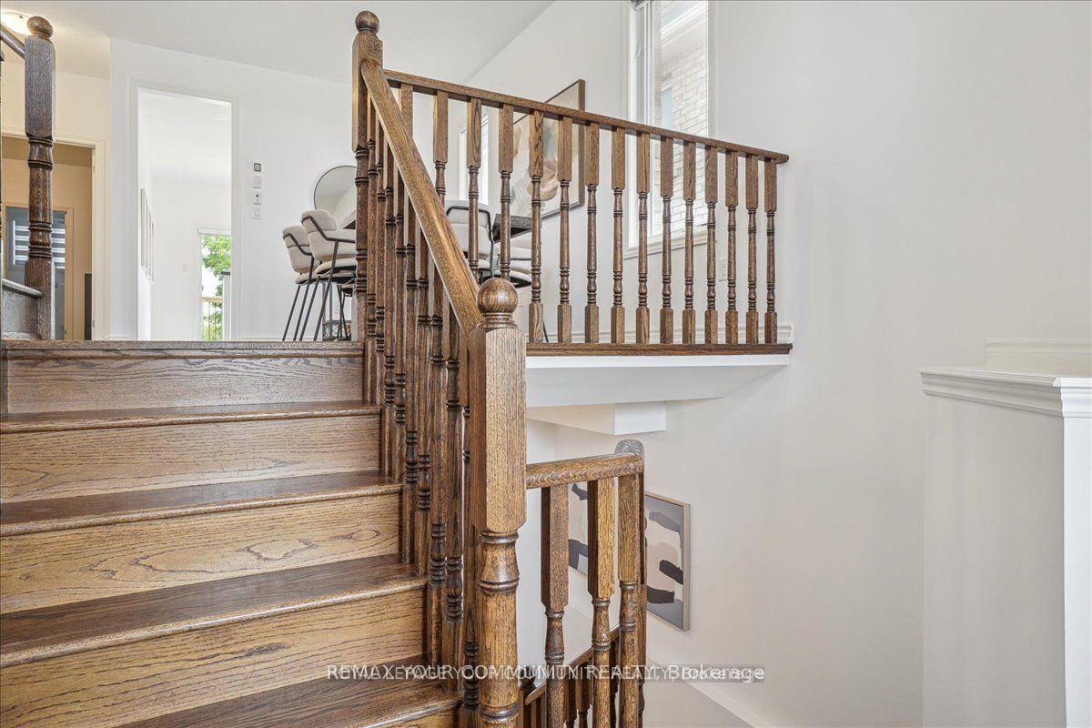 Photo 5 of 2172 Dawson Crescent, Innisfil, Alcona — HOMEH