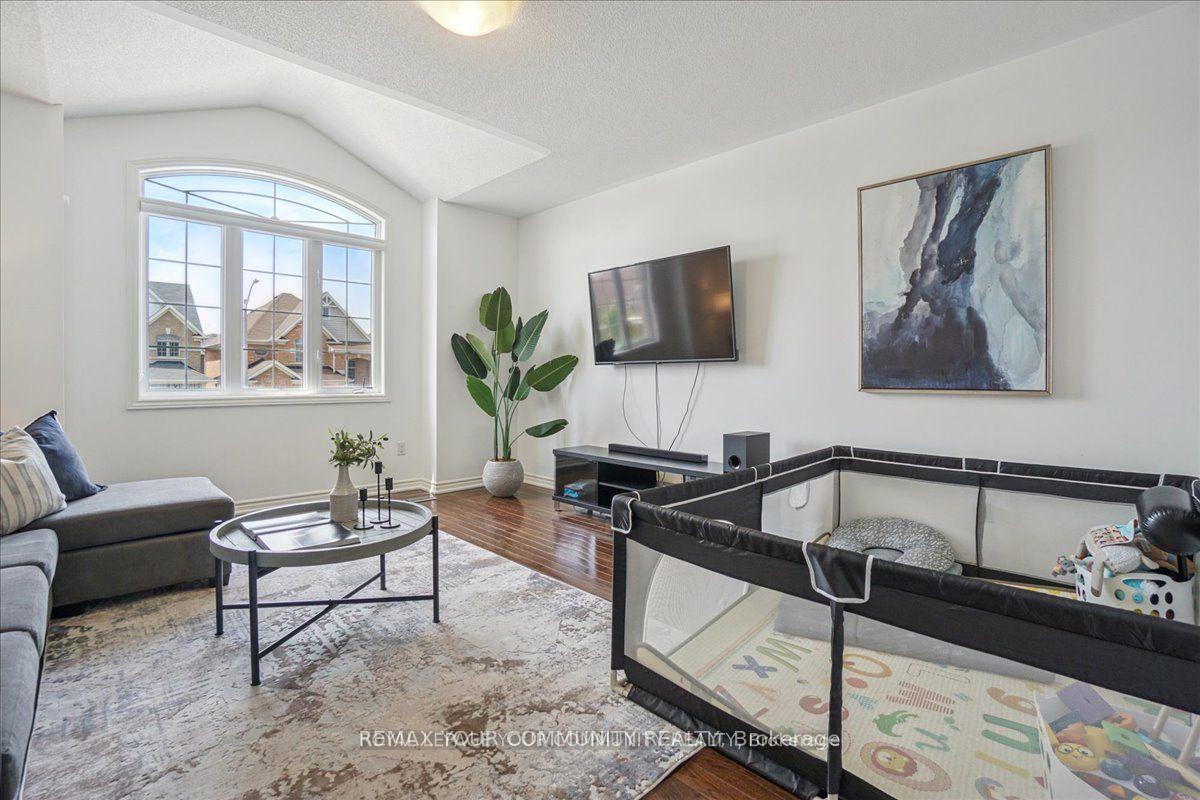 Photo 10 of 2172 Dawson Crescent, Innisfil, Alcona — HOMEH