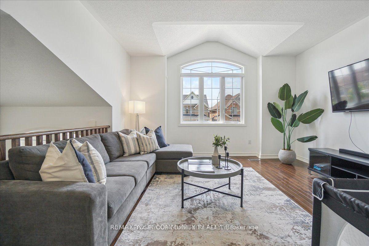 Photo 11 of 2172 Dawson Crescent, Innisfil, Alcona — HOMEH