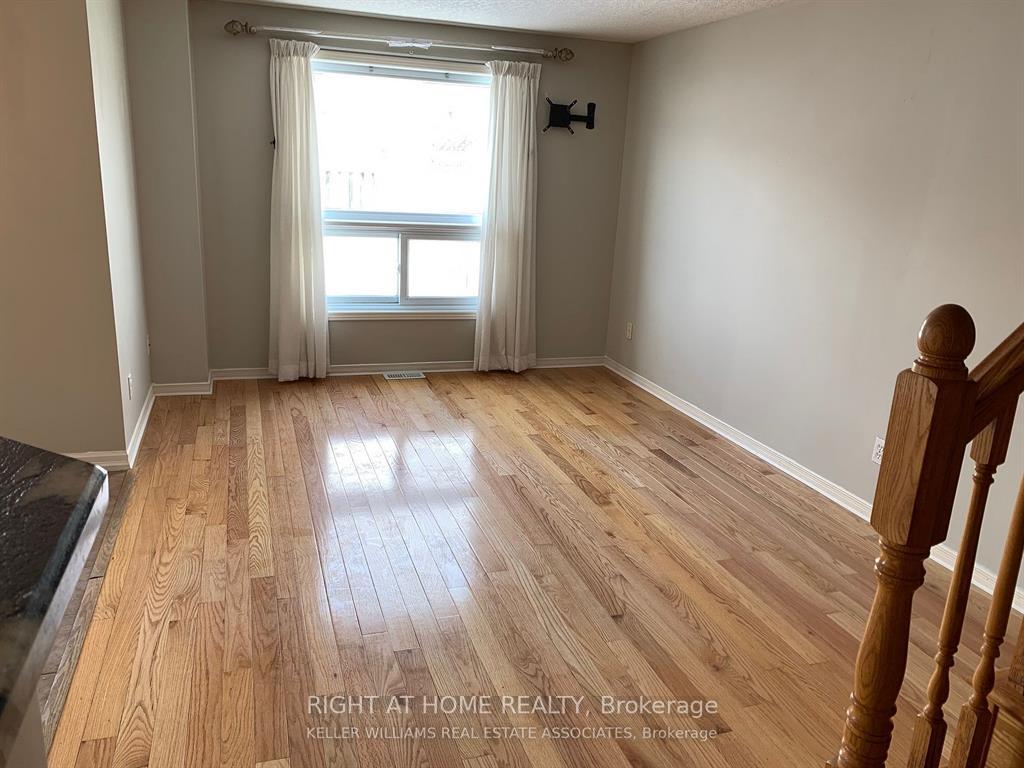 Photo 3 of 55 Activa Avenue, Kitchener, Larentian West — HOMEH