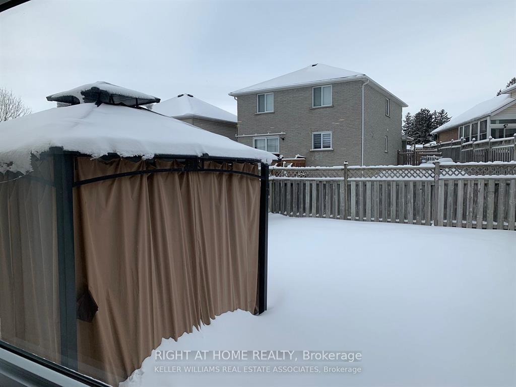 Photo 12 of 55 Activa Avenue, Kitchener, Larentian West — HOMEH