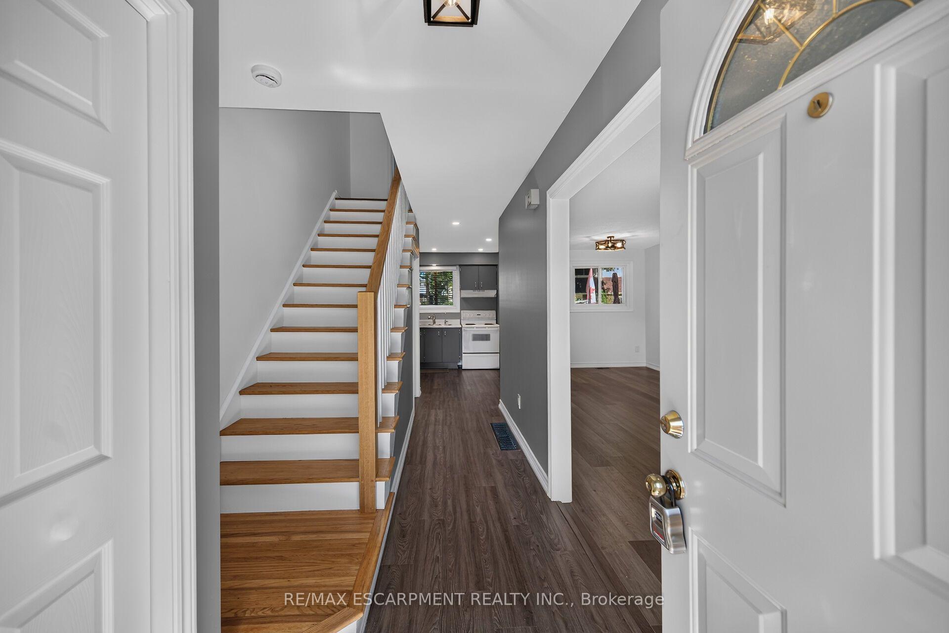 Photo 7 of Unit 2, 199 York Road, Hamilton, Dundas — HOMEH