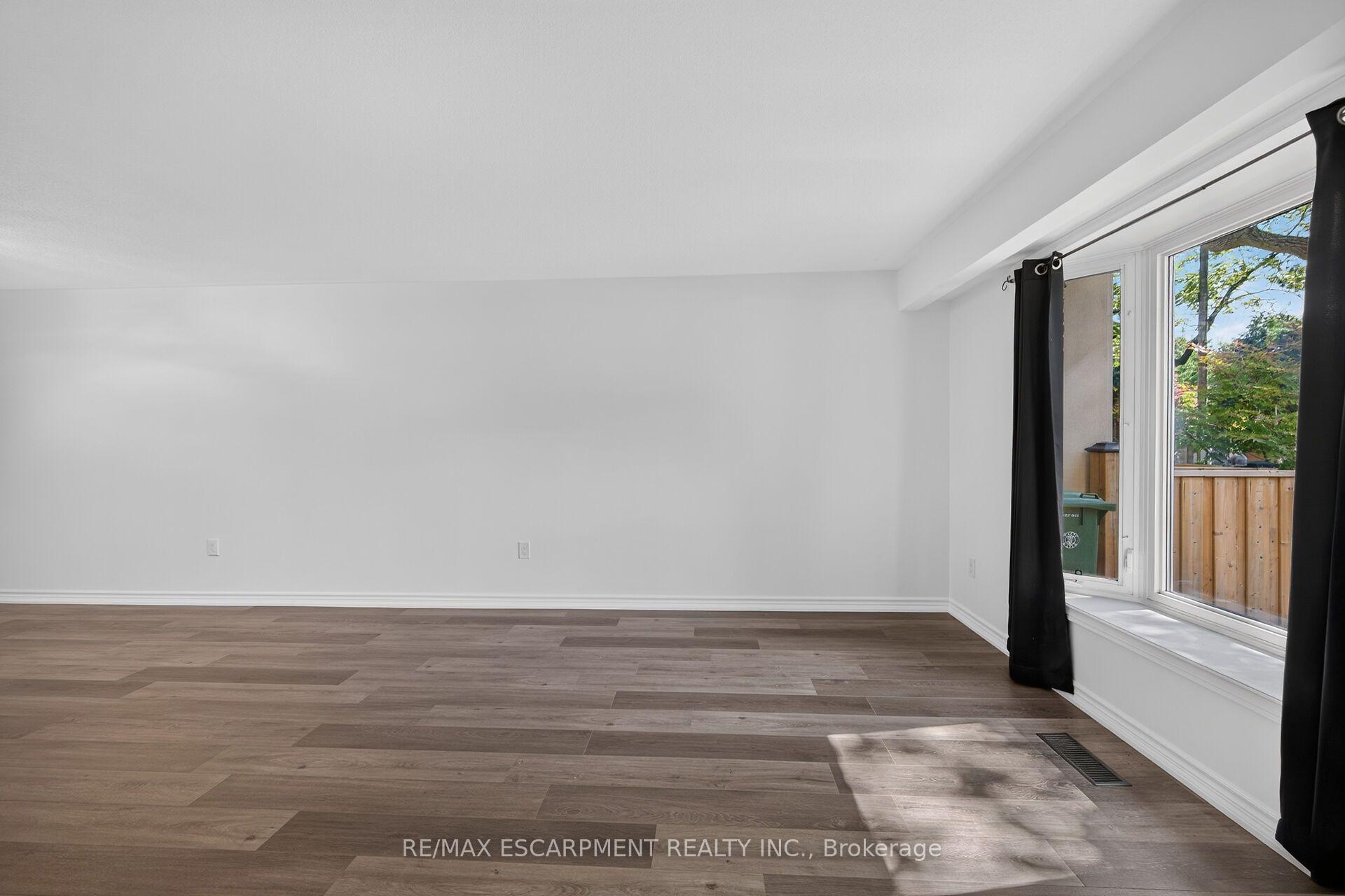 Photo 9 of Unit 2, 199 York Road, Hamilton, Dundas — HOMEH