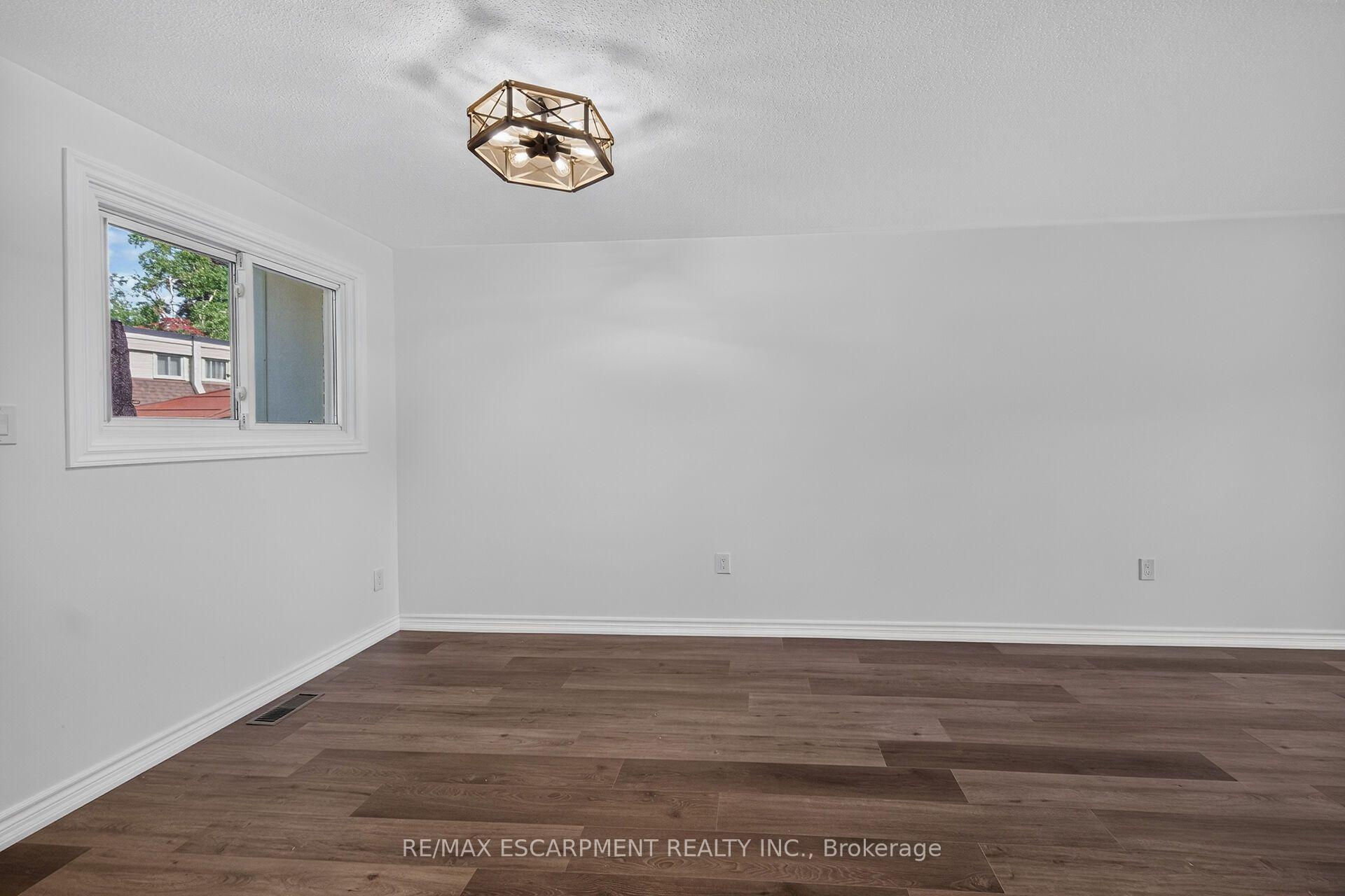 Photo 12 of Unit 2, 199 York Road, Hamilton, Dundas — HOMEH