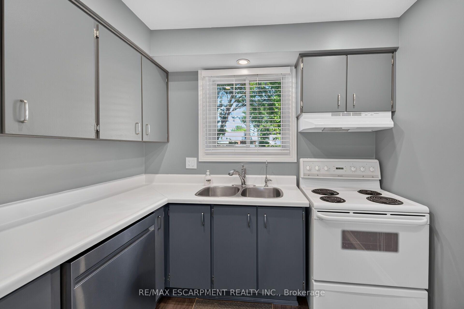 Photo 18 of Unit 2, 199 York Road, Hamilton, Dundas — HOMEH