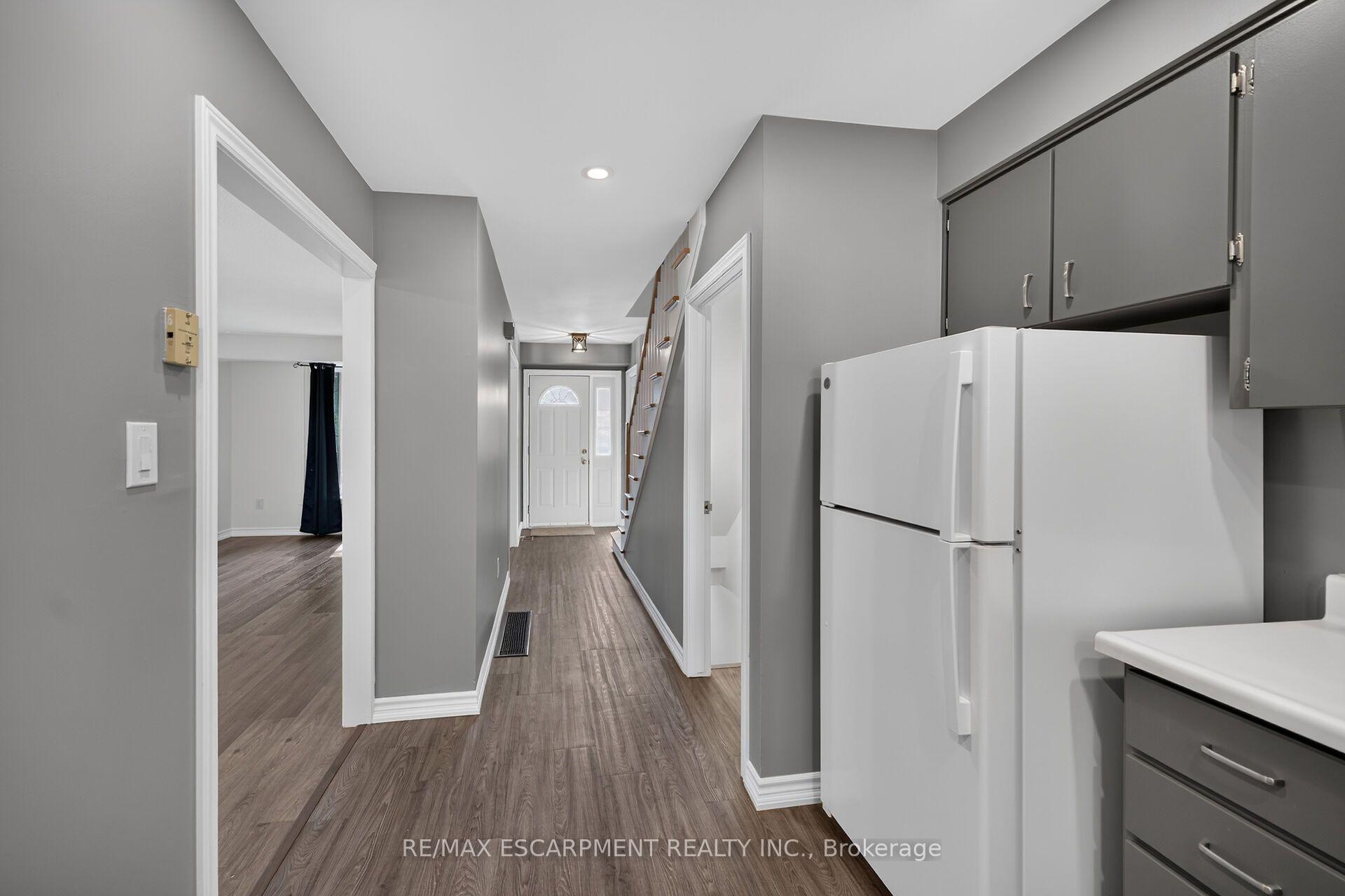 Photo 20 of Unit 2, 199 York Road, Hamilton, Dundas — HOMEH