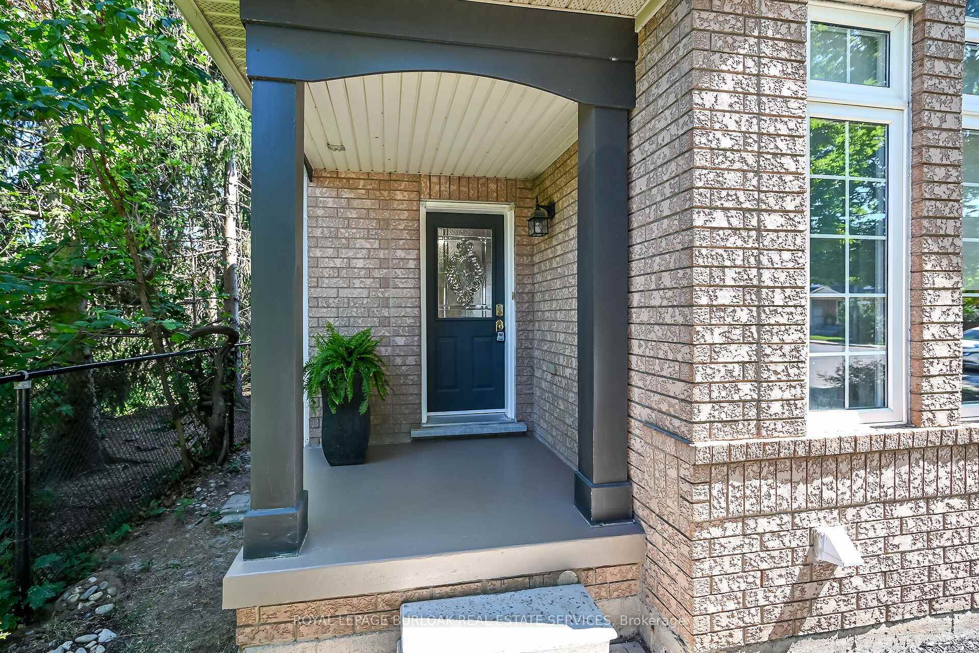 Photo 3 of 5660 Rosaline Road, Burlington, Orchard — HOMEH