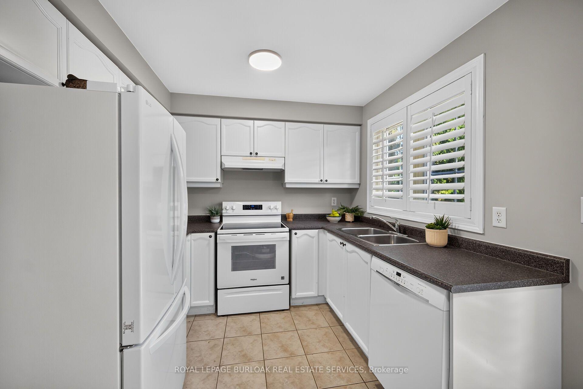 Photo 14 of 5660 Rosaline Road, Burlington, Orchard — HOMEH