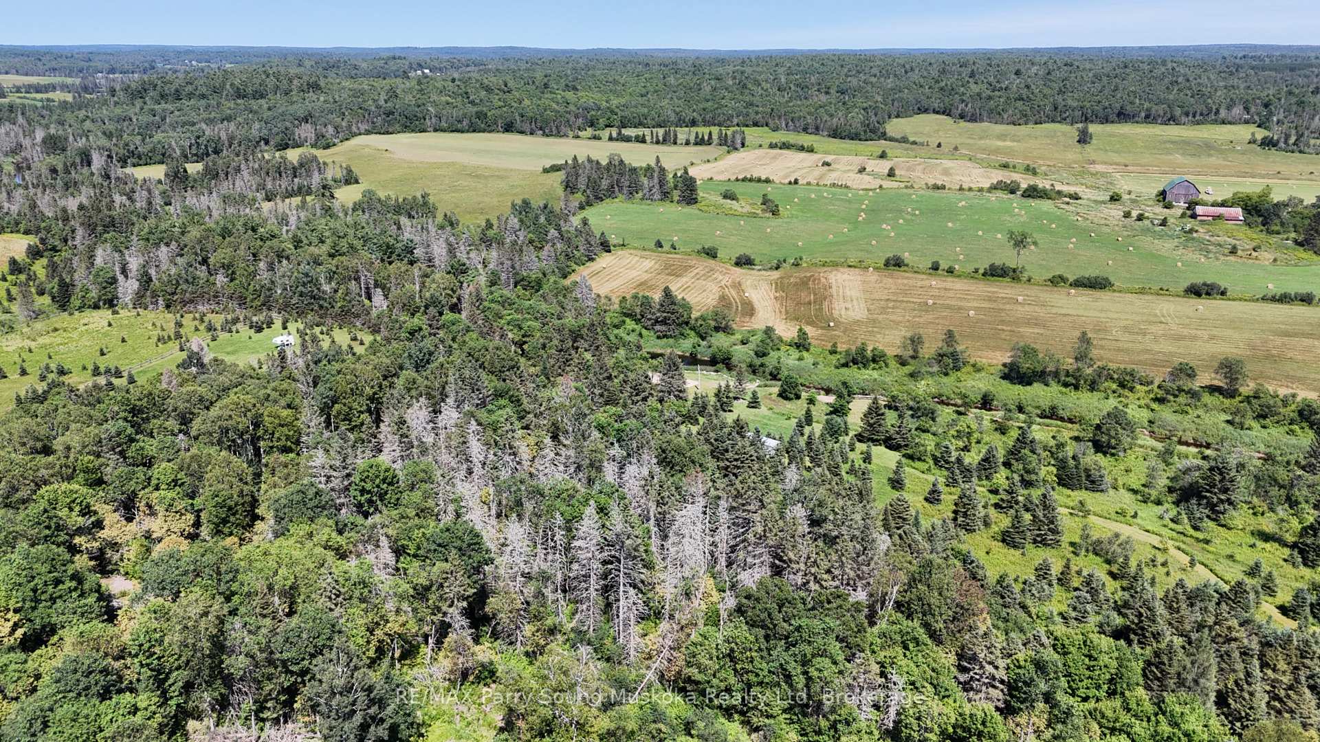 Photo 4 of 69 Miller Road, Magnetawan — HOMEH