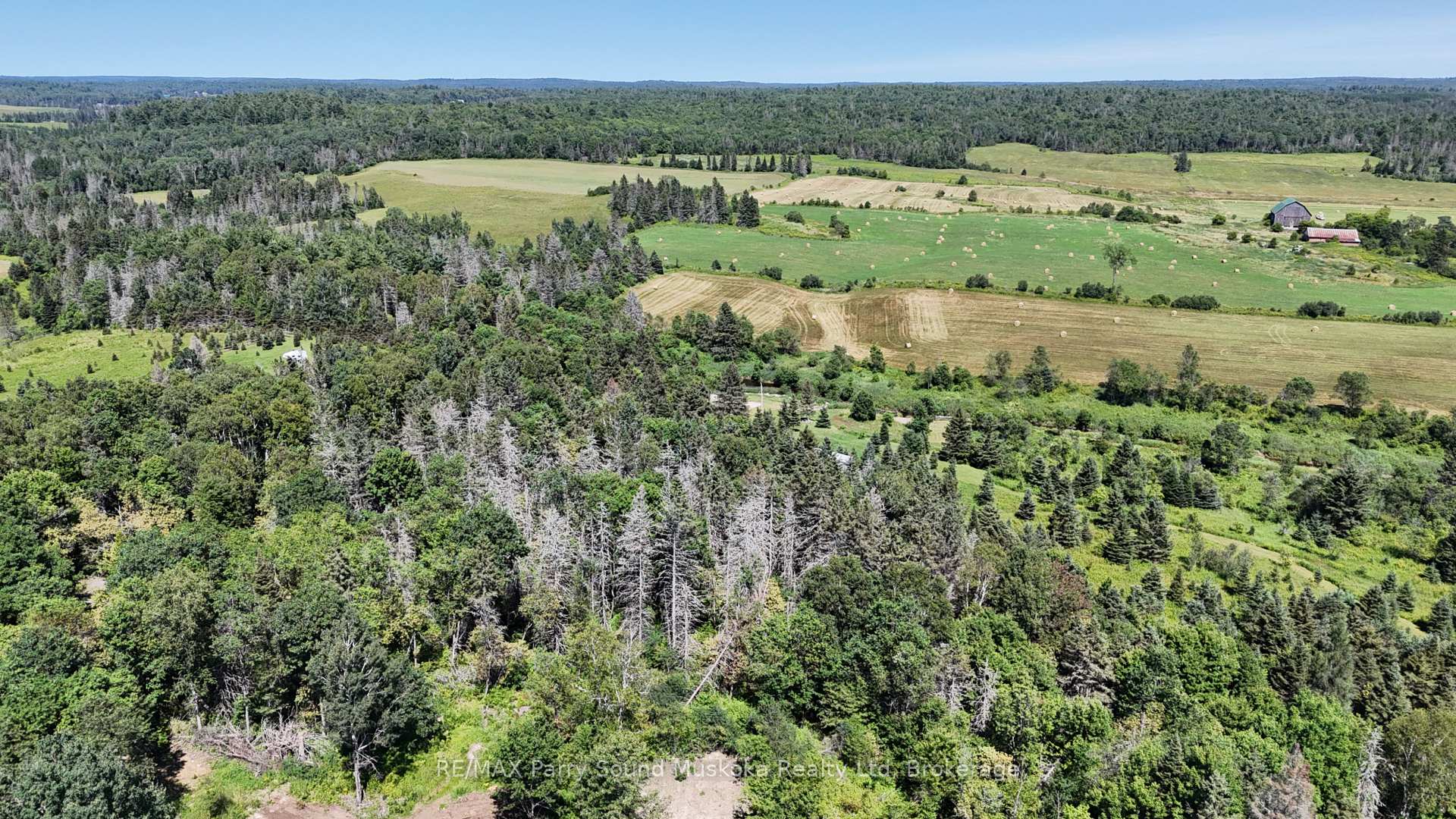 Photo 8 of 69 Miller Road, Magnetawan — HOMEH
