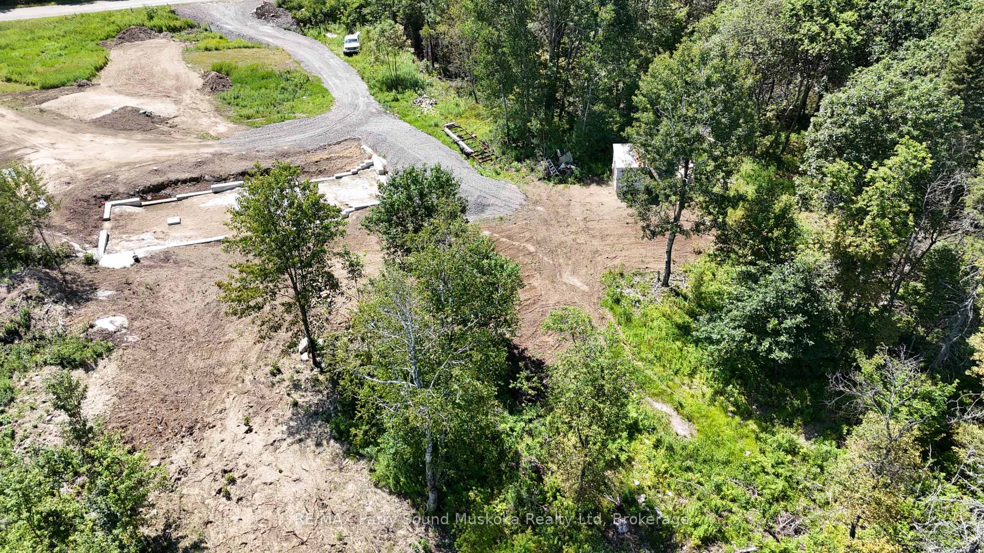 Photo 17 of 69 Miller Road, Magnetawan — HOMEH