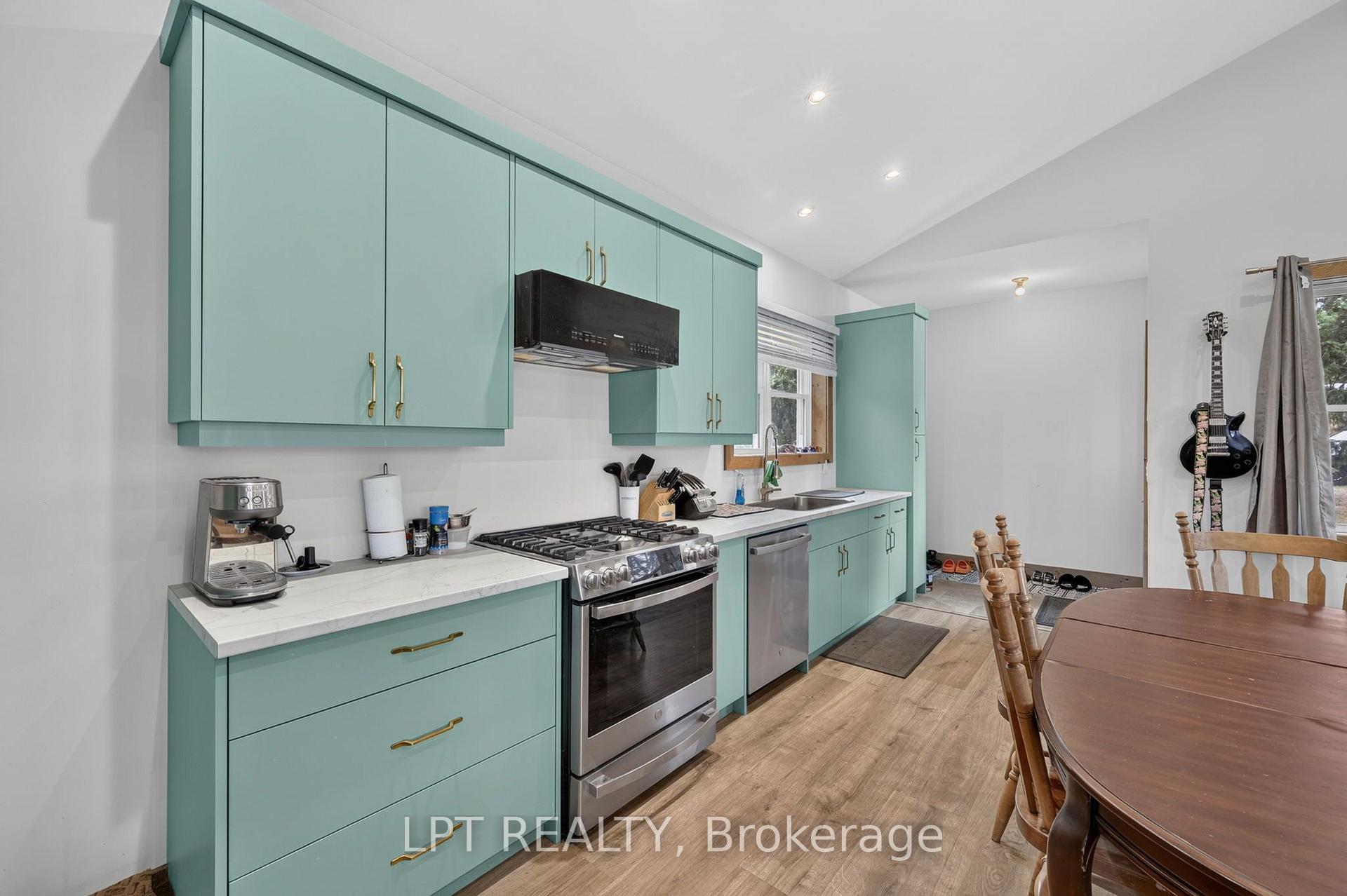 Photo 51 of 416476 10TH Line S, Blue Mountains — HOMEH