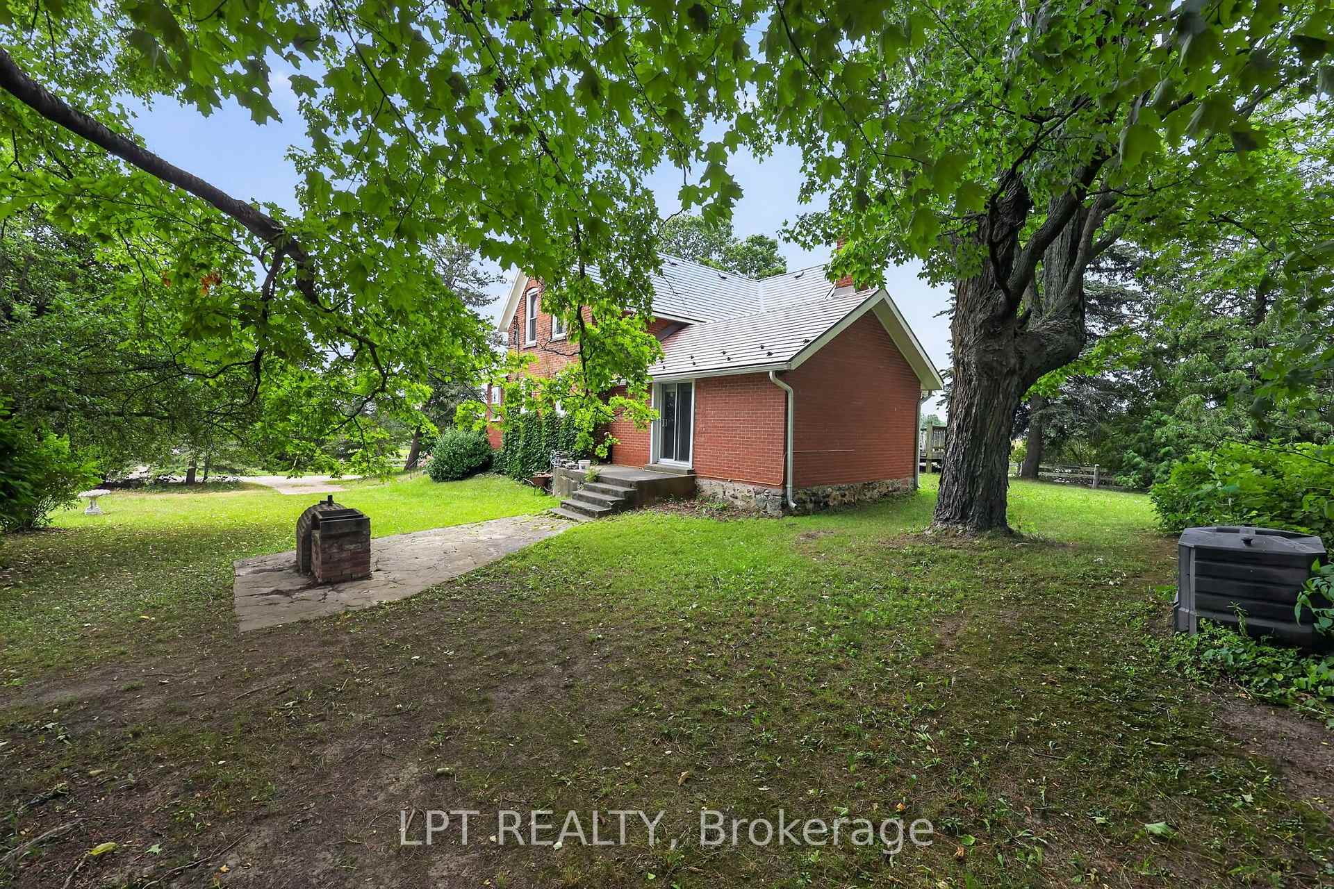 Photo 66 of 416476 10TH Line S, Blue Mountains — HOMEH