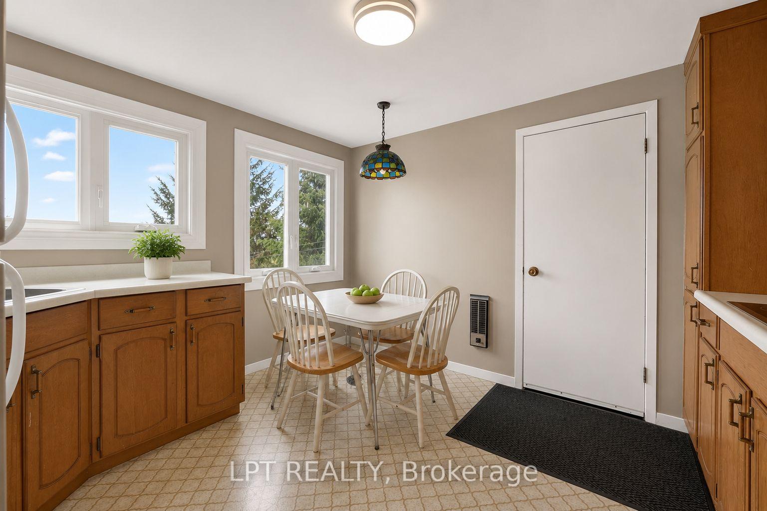 Photo 71 of 416476 10TH Line S, Blue Mountains — HOMEH