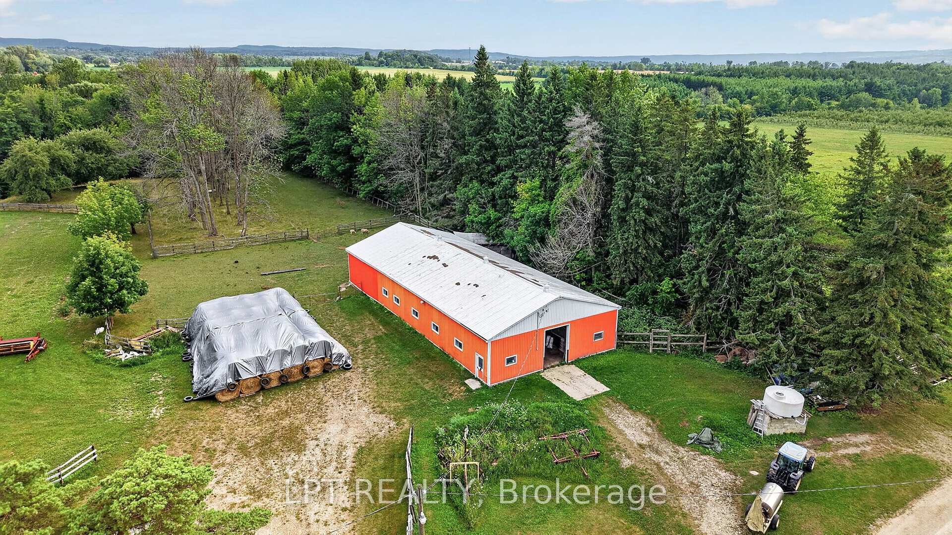 Photo 88 of 416476 10TH Line S, Blue Mountains — HOMEH