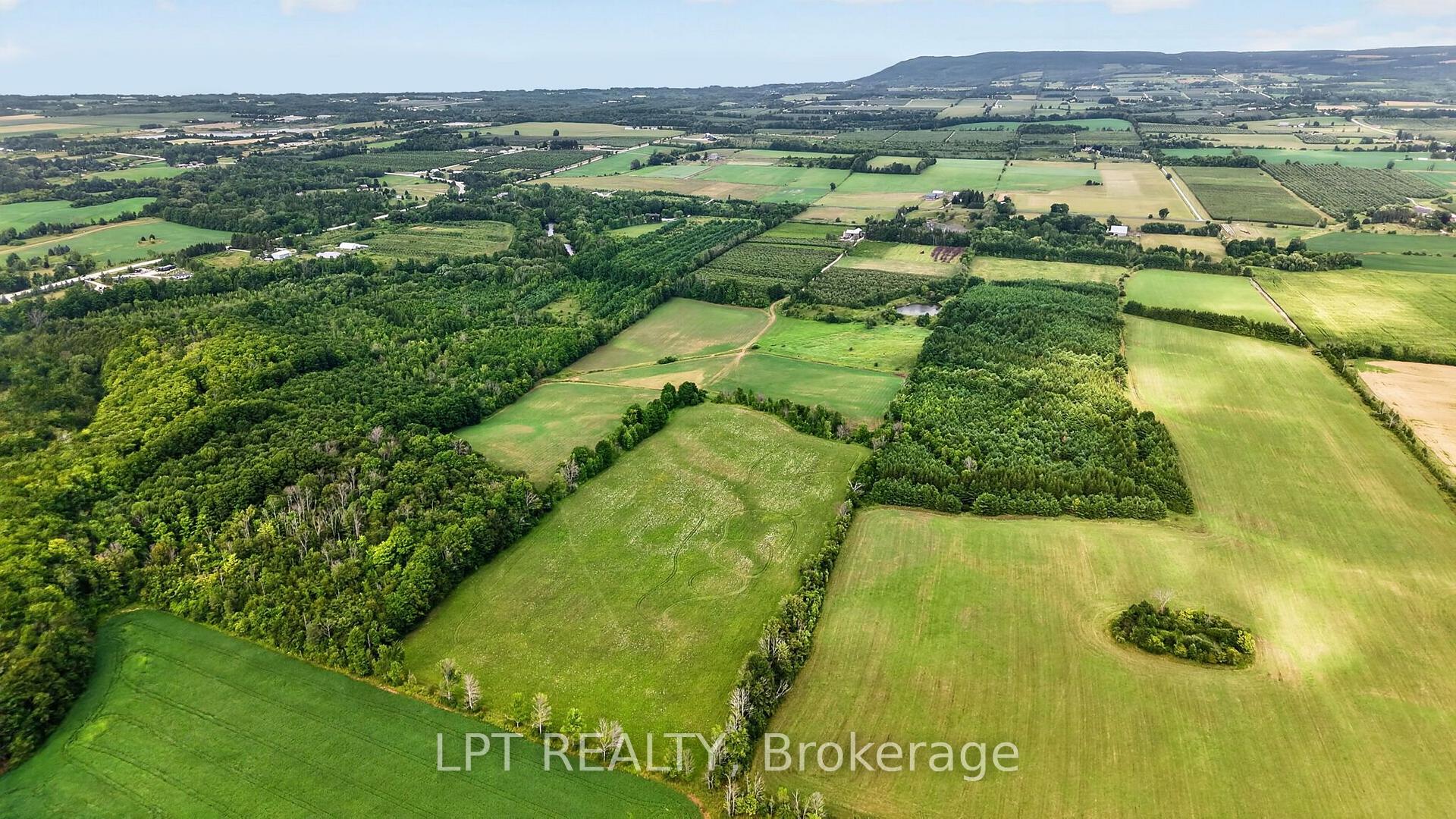 Photo 93 of 416476 10TH Line S, Blue Mountains — HOMEH