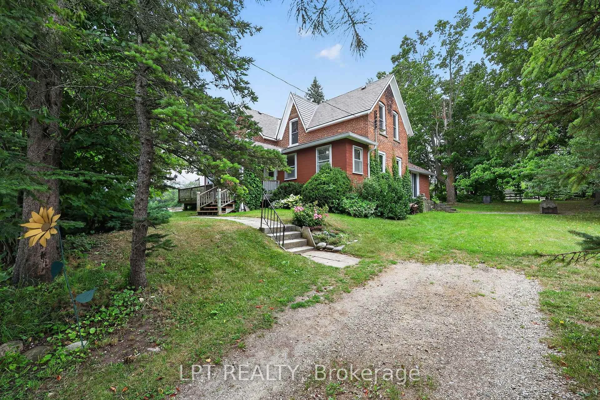 Photo 2 of 416476 10TH Line S, Blue Mountains — HOMEH