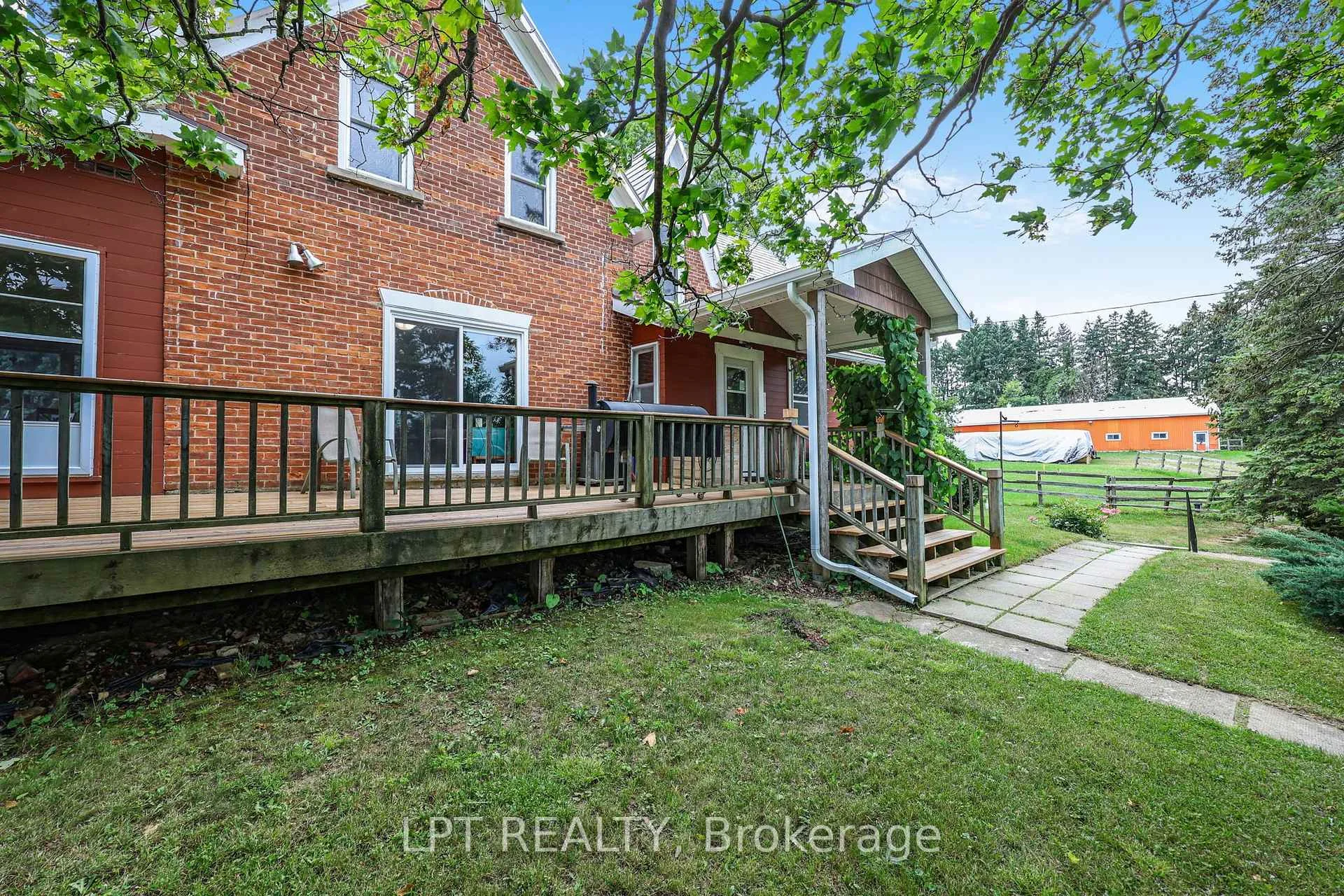Photo 4 of 416476 10TH Line S, Blue Mountains — HOMEH