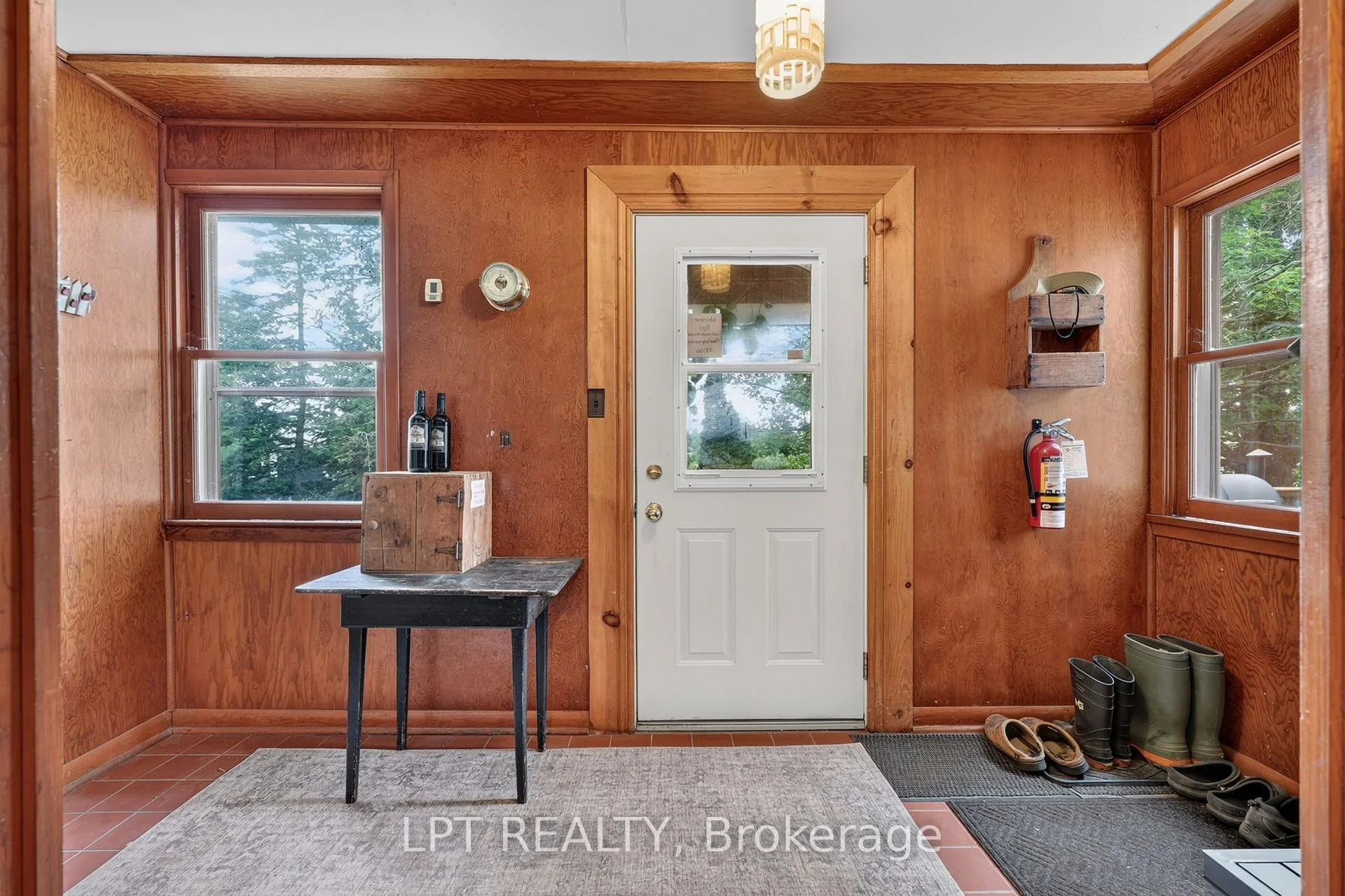 Photo 8 of 416476 10TH Line S, Blue Mountains — HOMEH