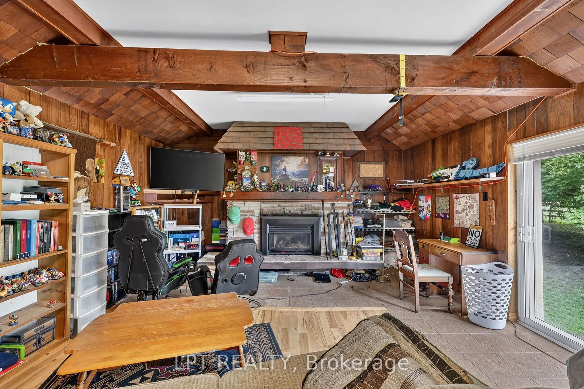Photo 29 of 416476 10TH Line S, Blue Mountains — HOMEH