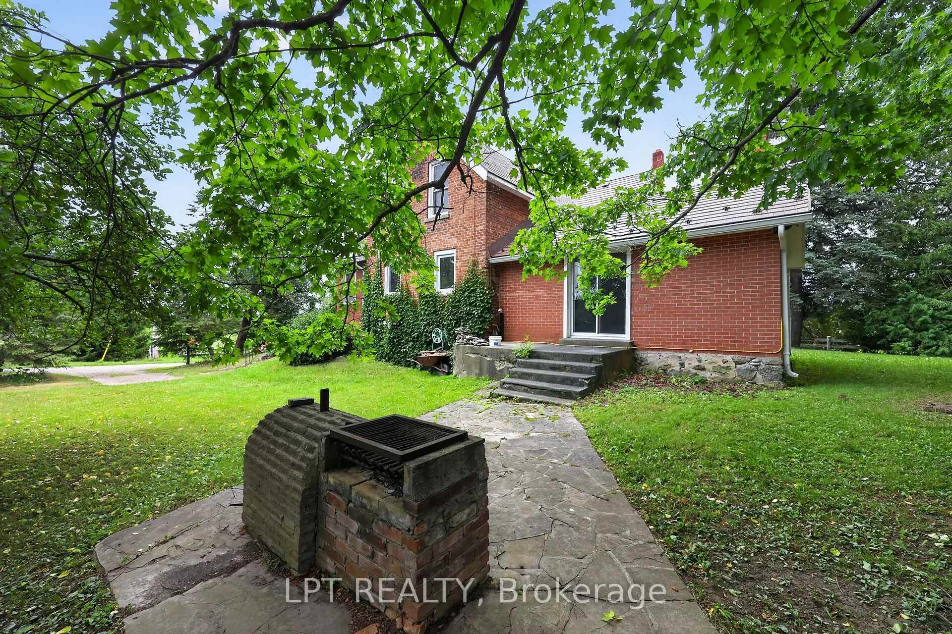 Photo 64 of 416476 10TH Line S, Blue Mountains — HOMEH